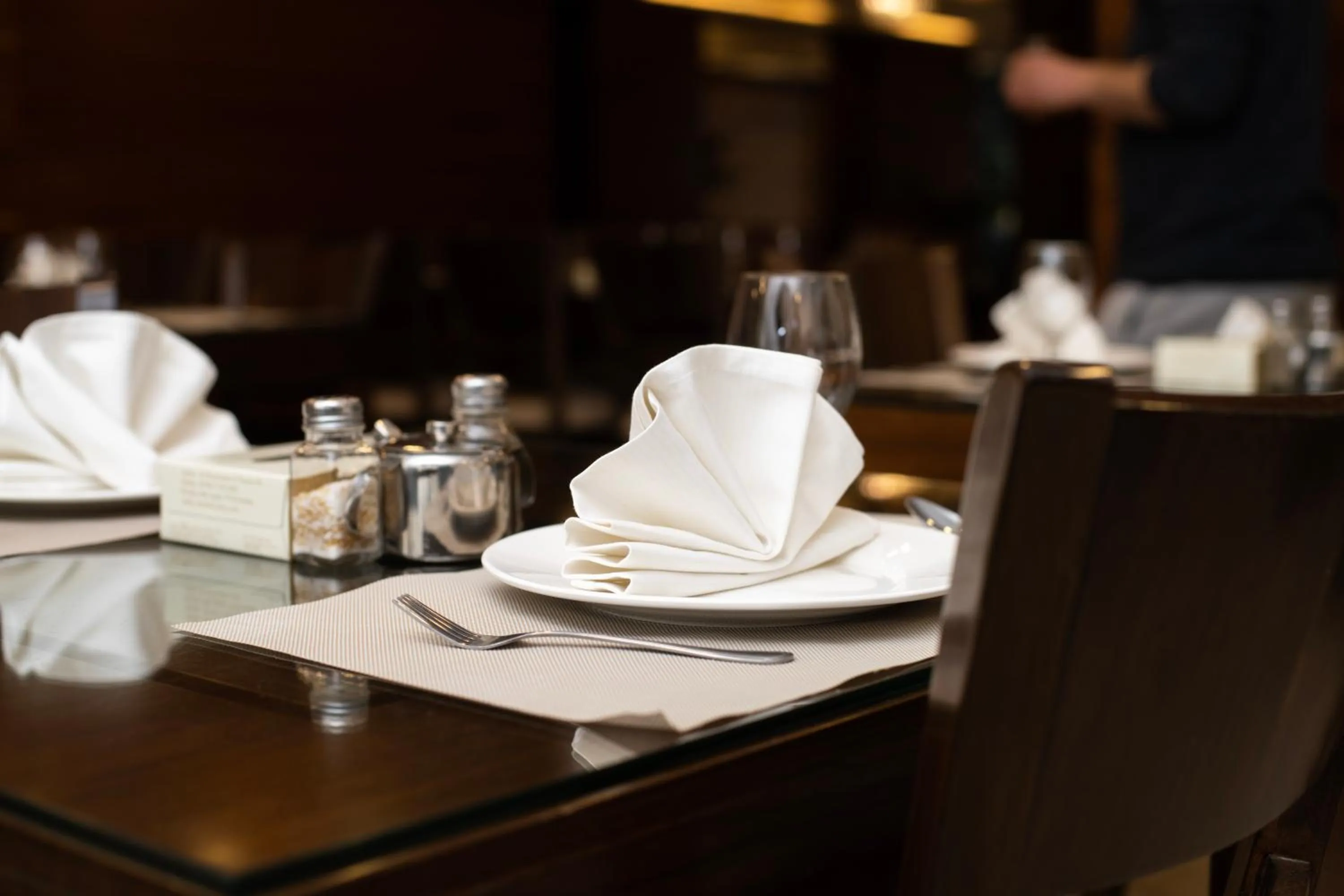 Restaurant/places to eat in Dweik Hotel LUXURY 3