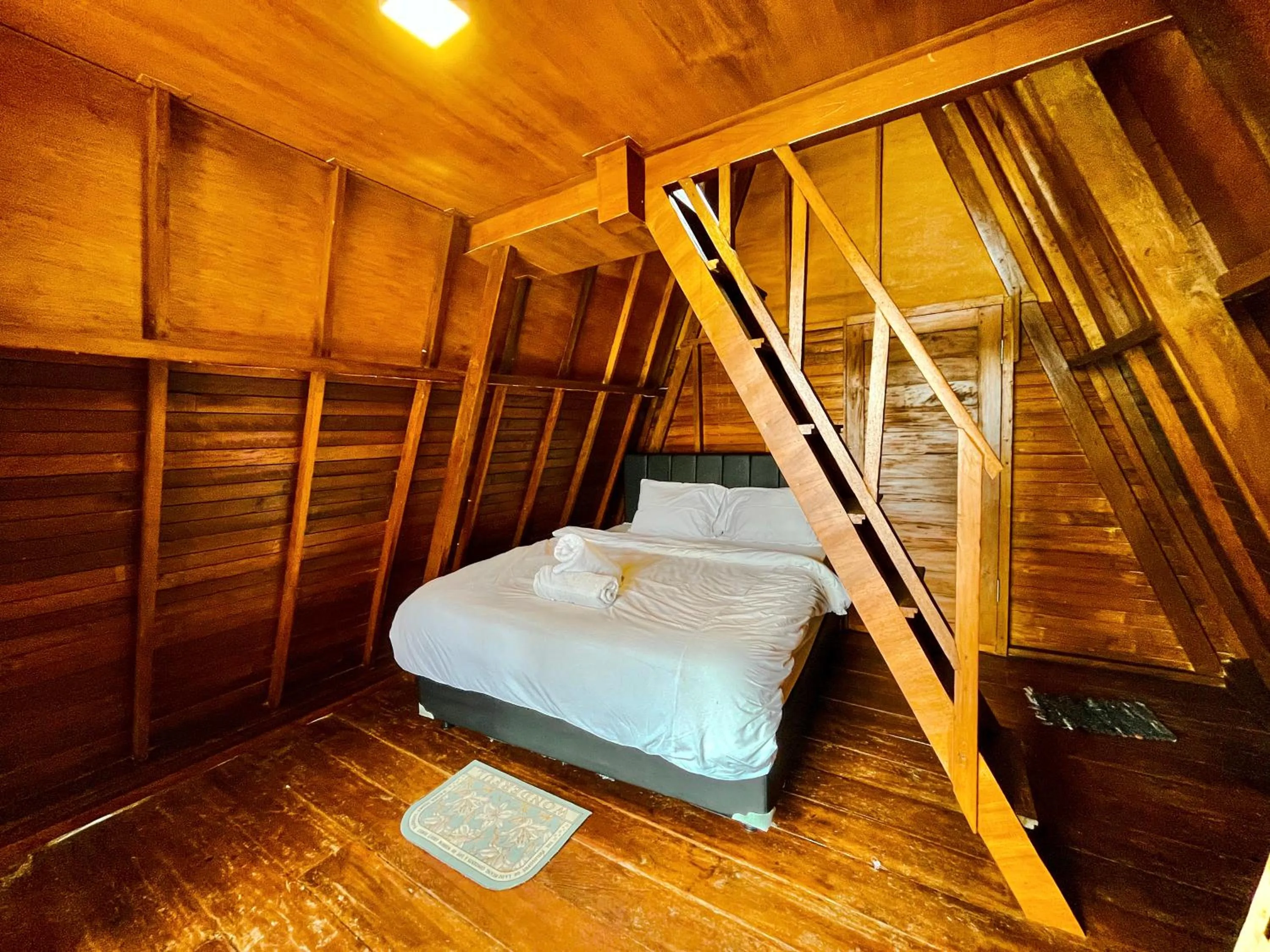 Photo of the whole room, Bed in Diamond Glamping by BIO Management