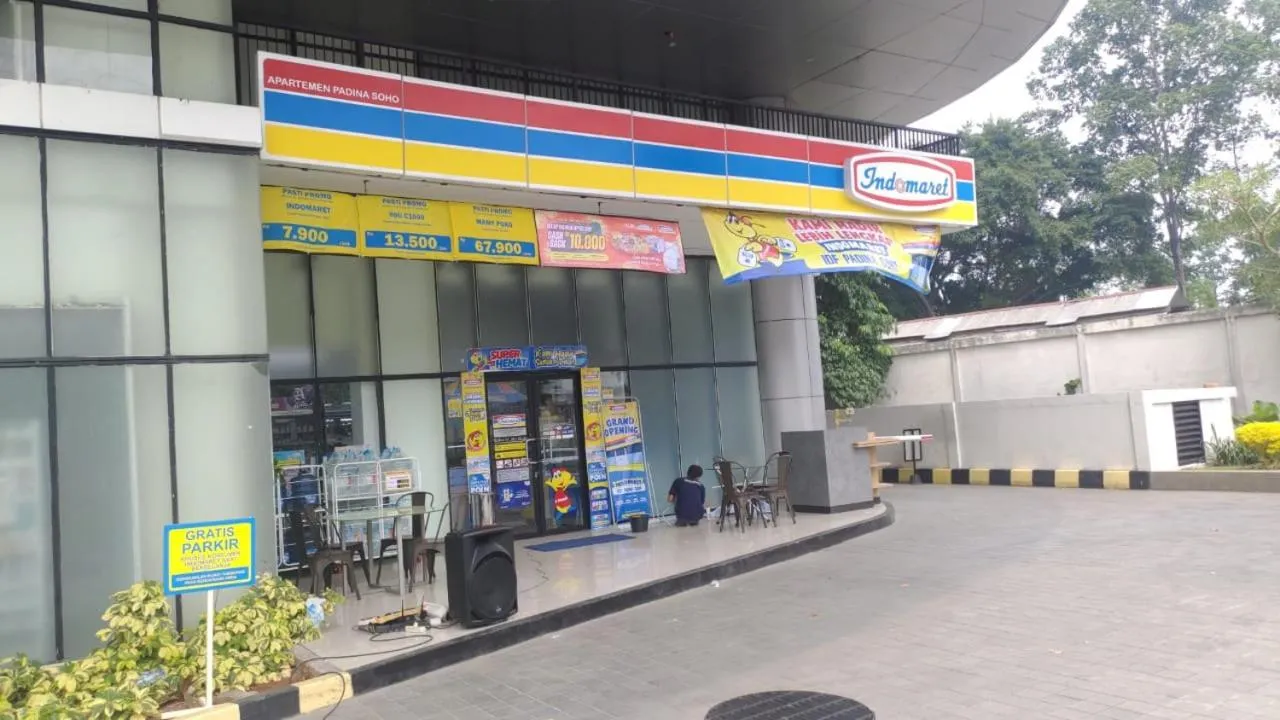 Supermarket/grocery shop in PADINA SUITES