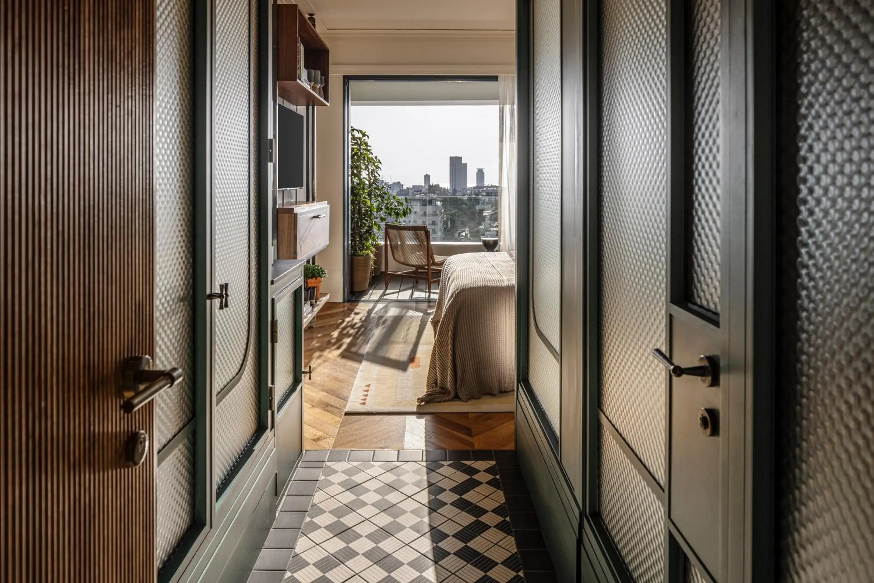 Queen Room with Balcony in The George Tel Aviv Queen Room with Balcony in The George Tel Aviv