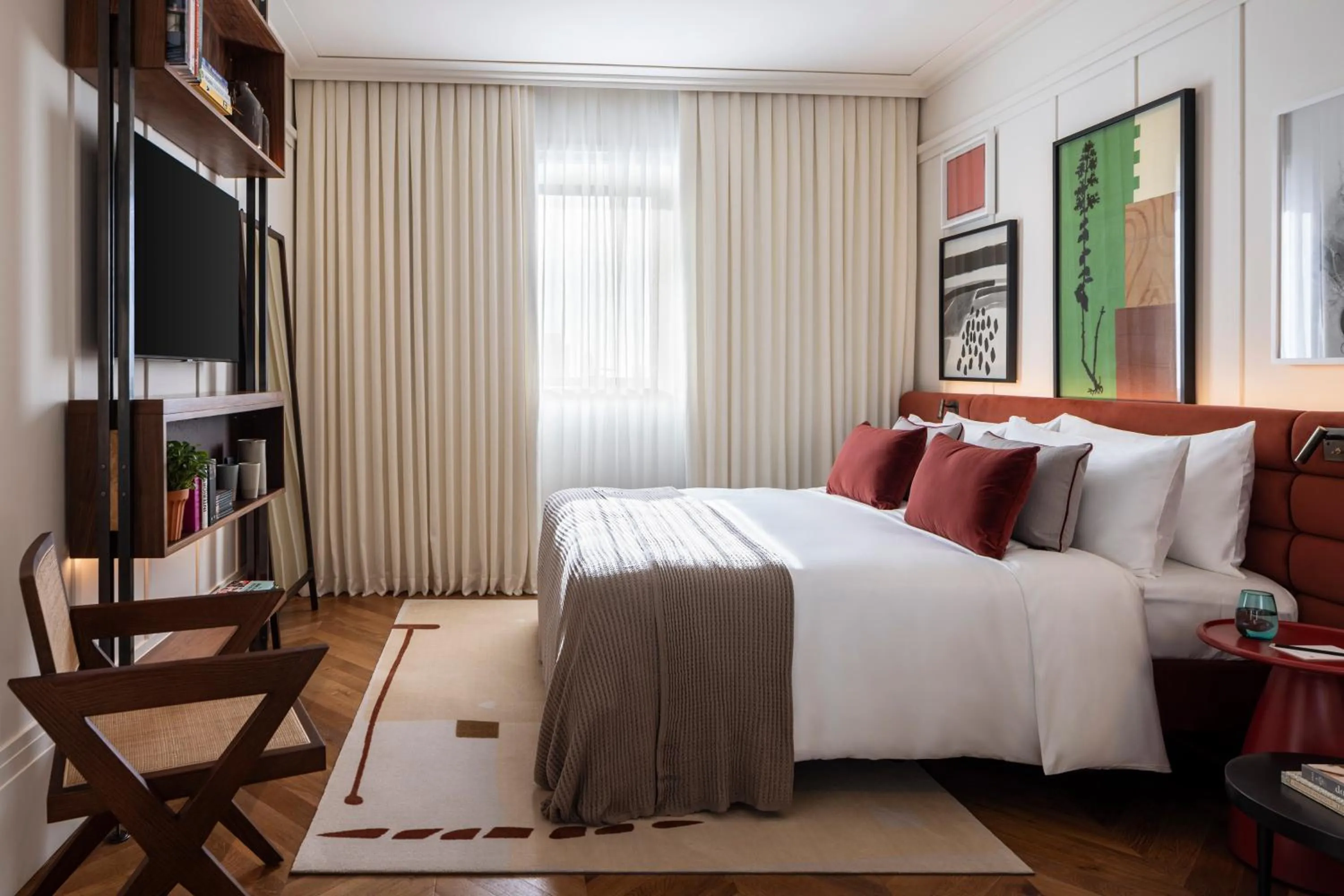 Bed in The George Tel Aviv