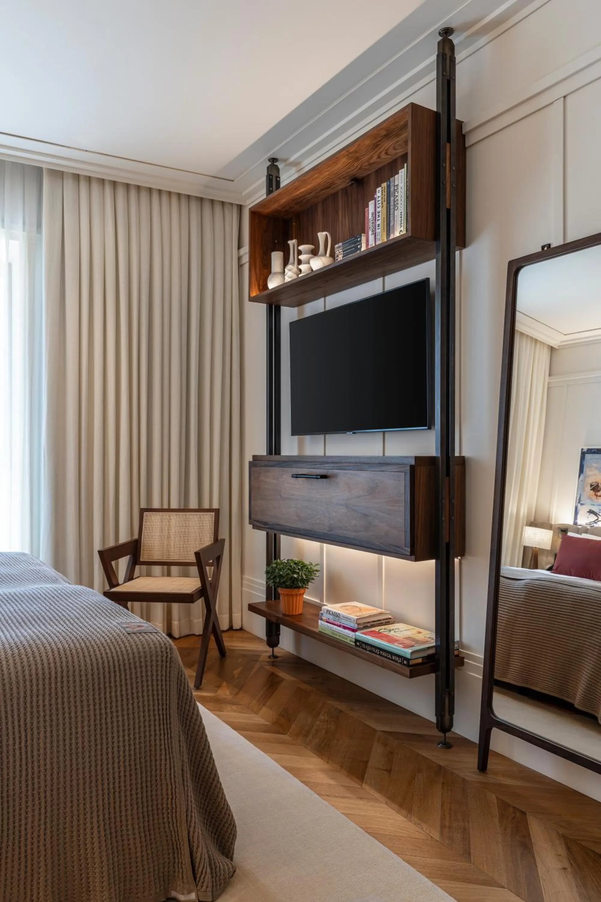 Bedroom, Bed in The George Tel Aviv