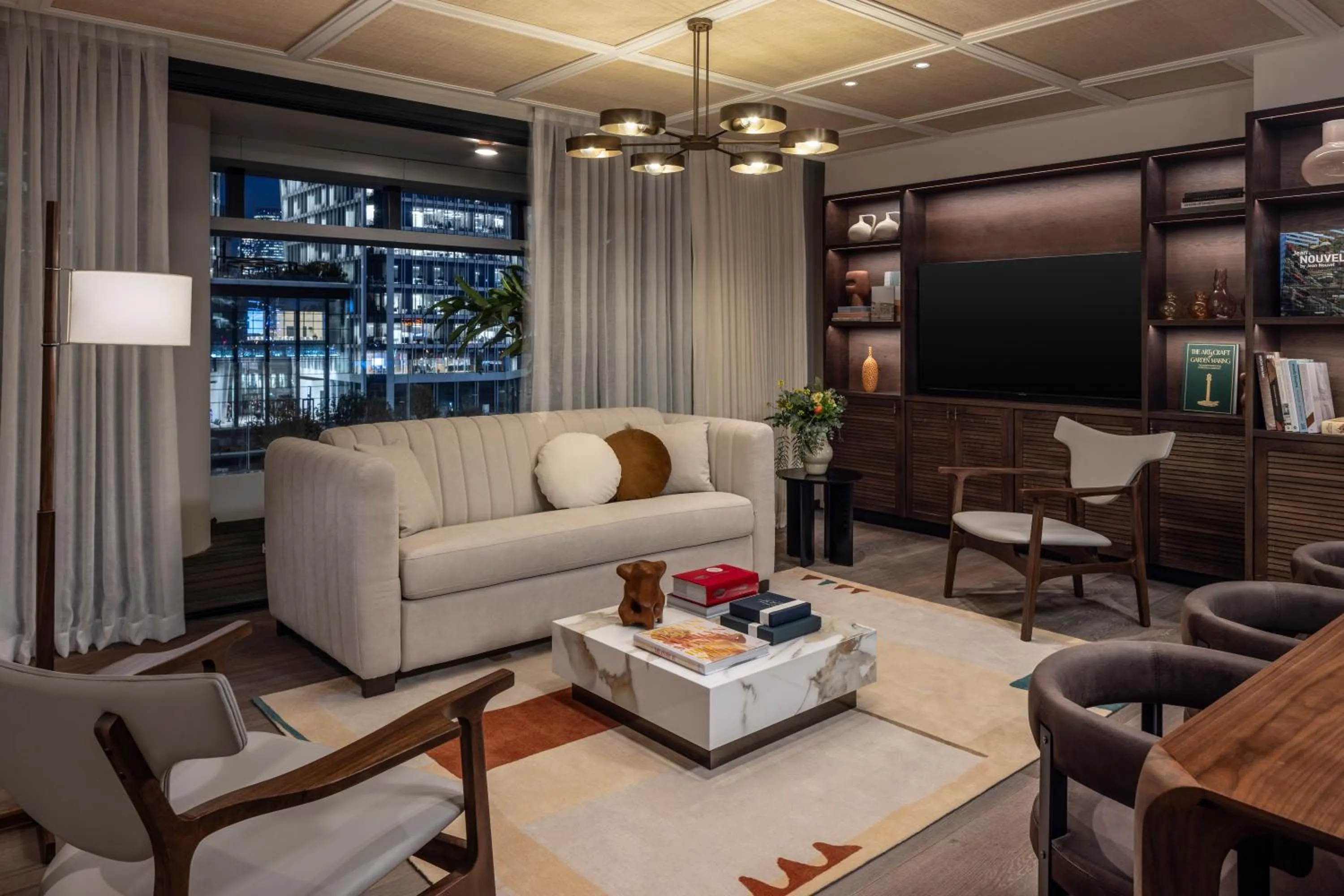 TV and multimedia in The George Tel Aviv