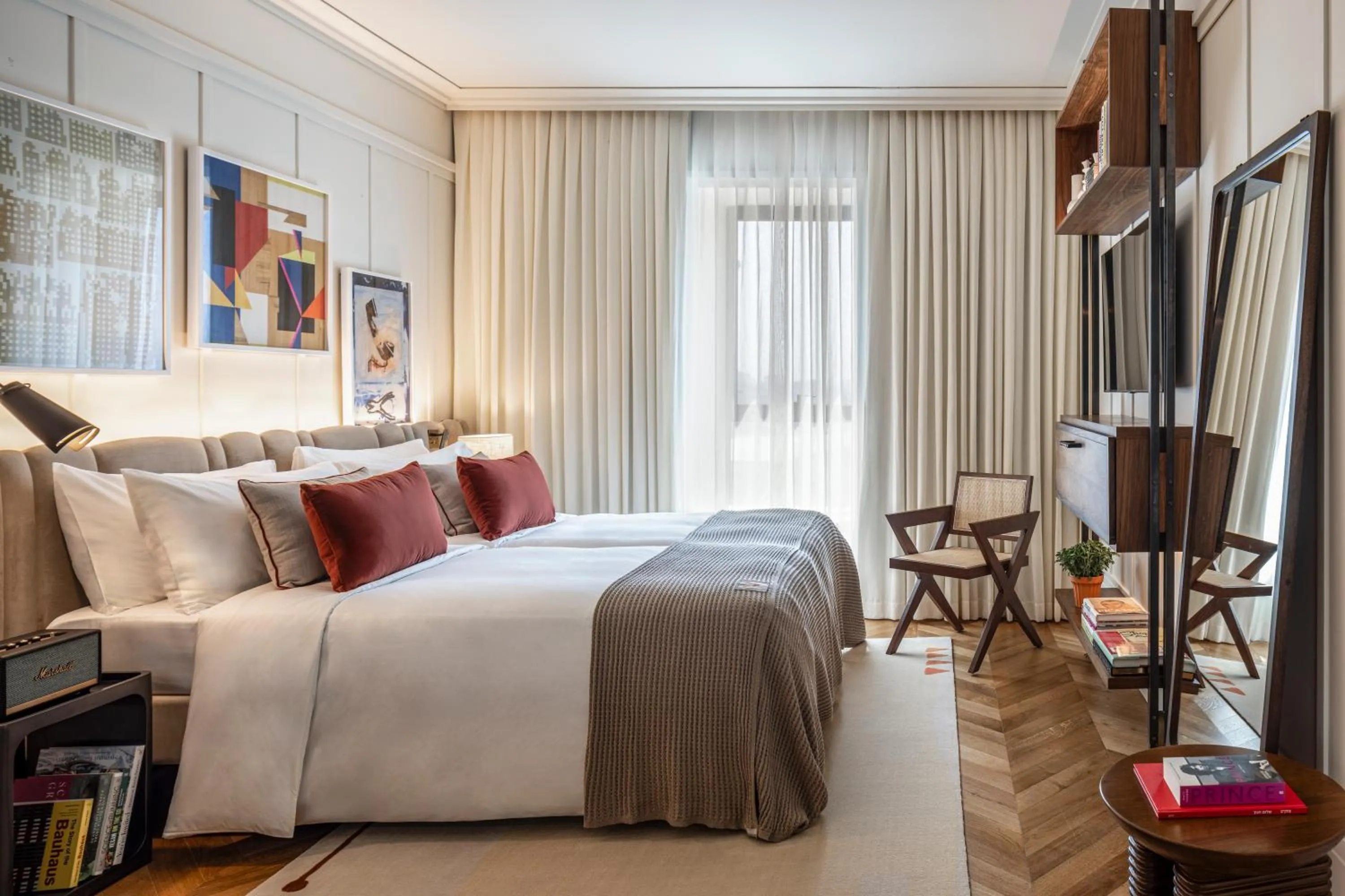 Bedroom, Bed in The George Tel Aviv