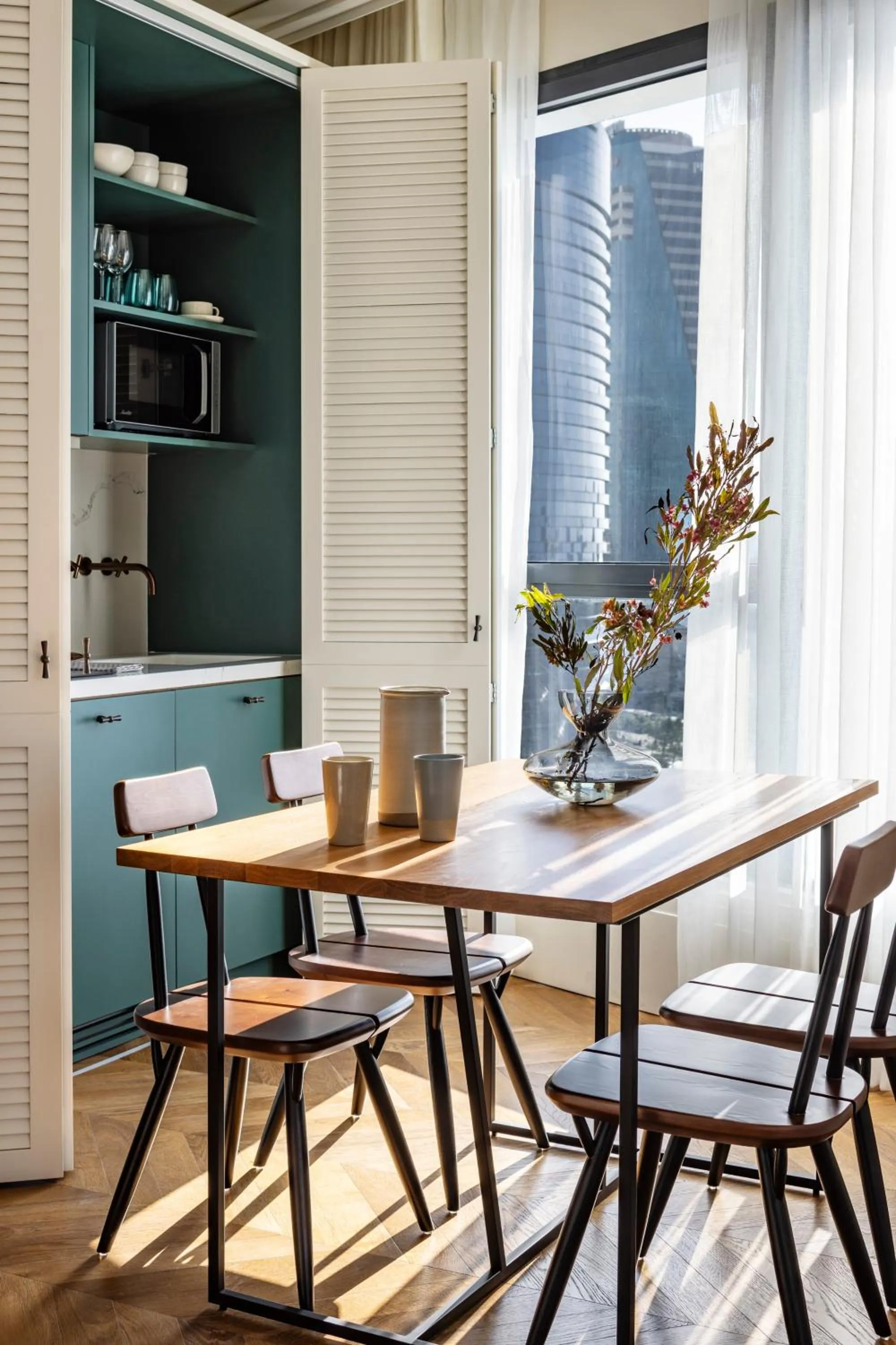 Kitchen or kitchenette in The George Tel Aviv