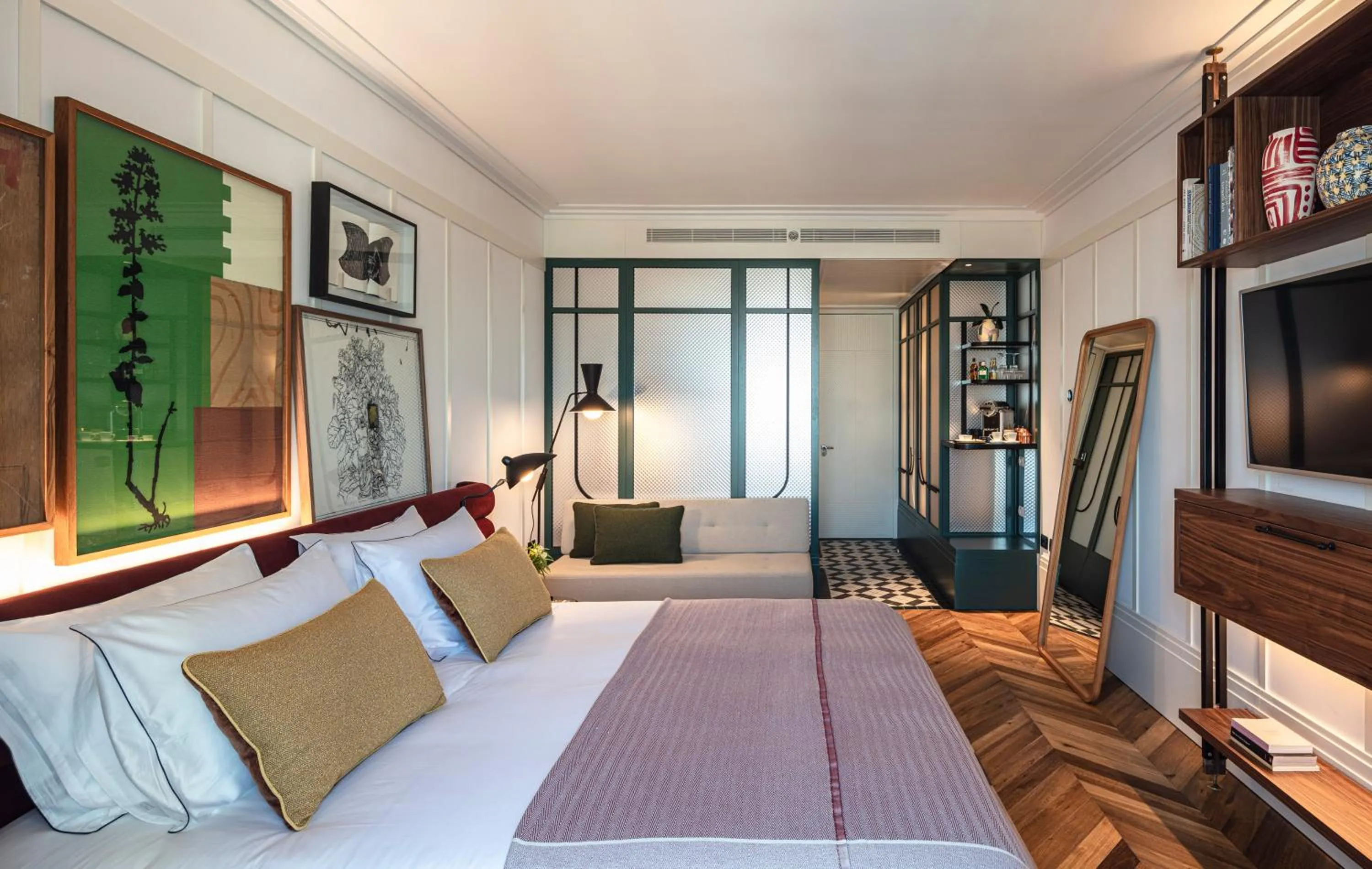 Bed in The George Tel Aviv