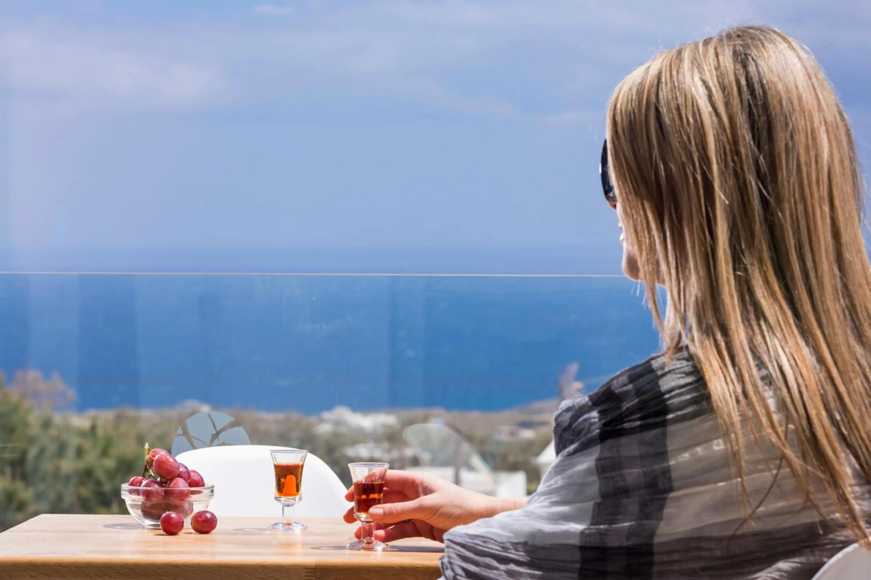 Restaurant/places to eat in Loizos Stylish Residences