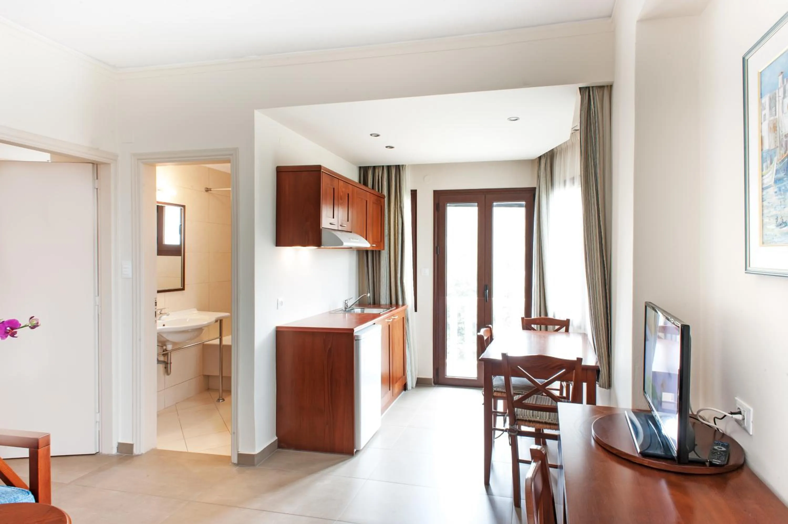 Day in Frideriki Studios & Apartments