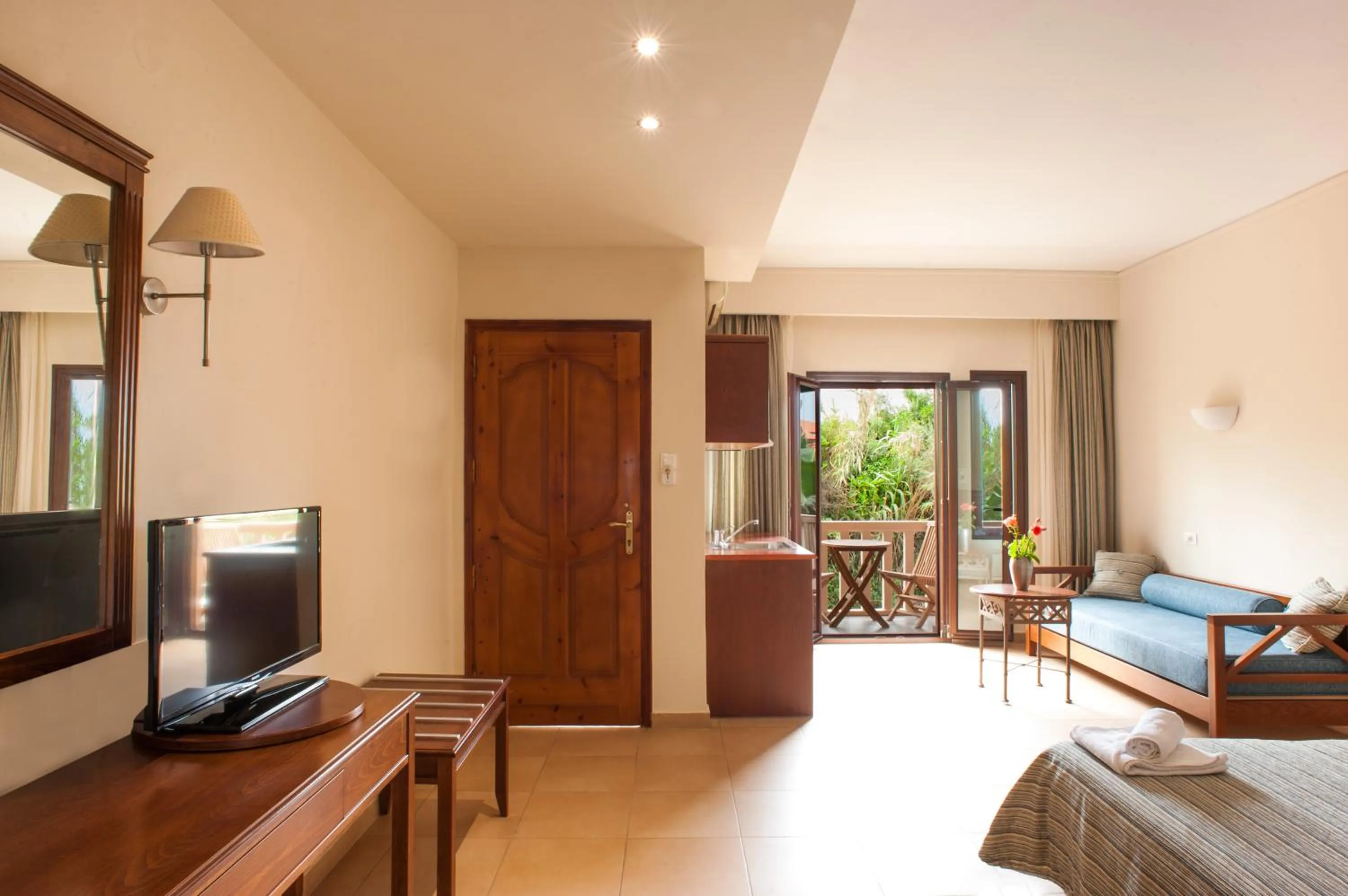 Day in Frideriki Studios & Apartments