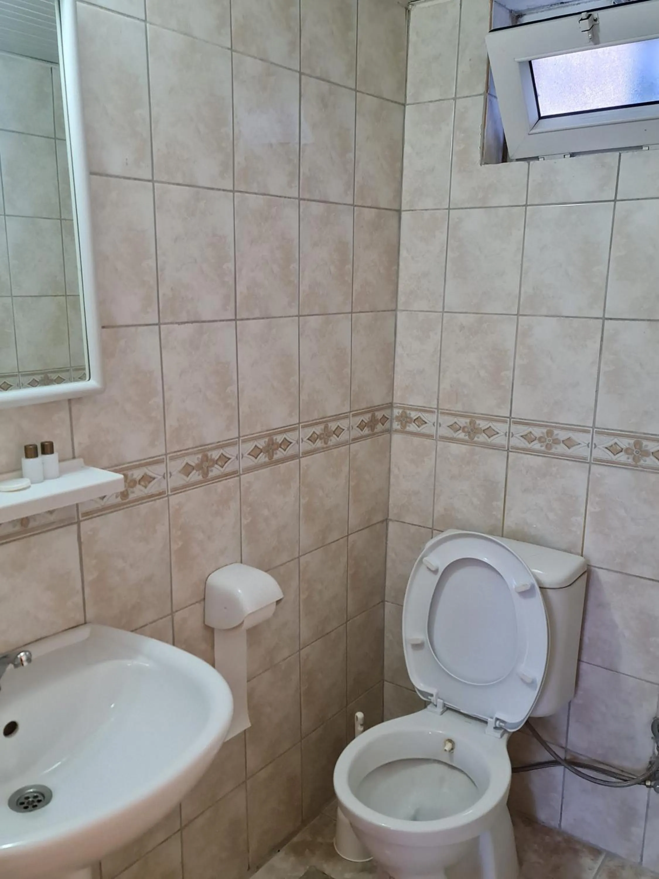 Caner Mountain Hotel