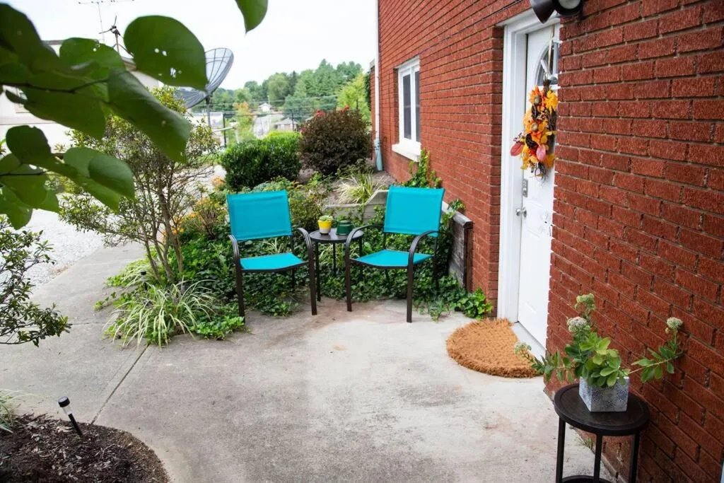 Patio in Hilltop Hideaway - 3BDR in Downtown London, KY