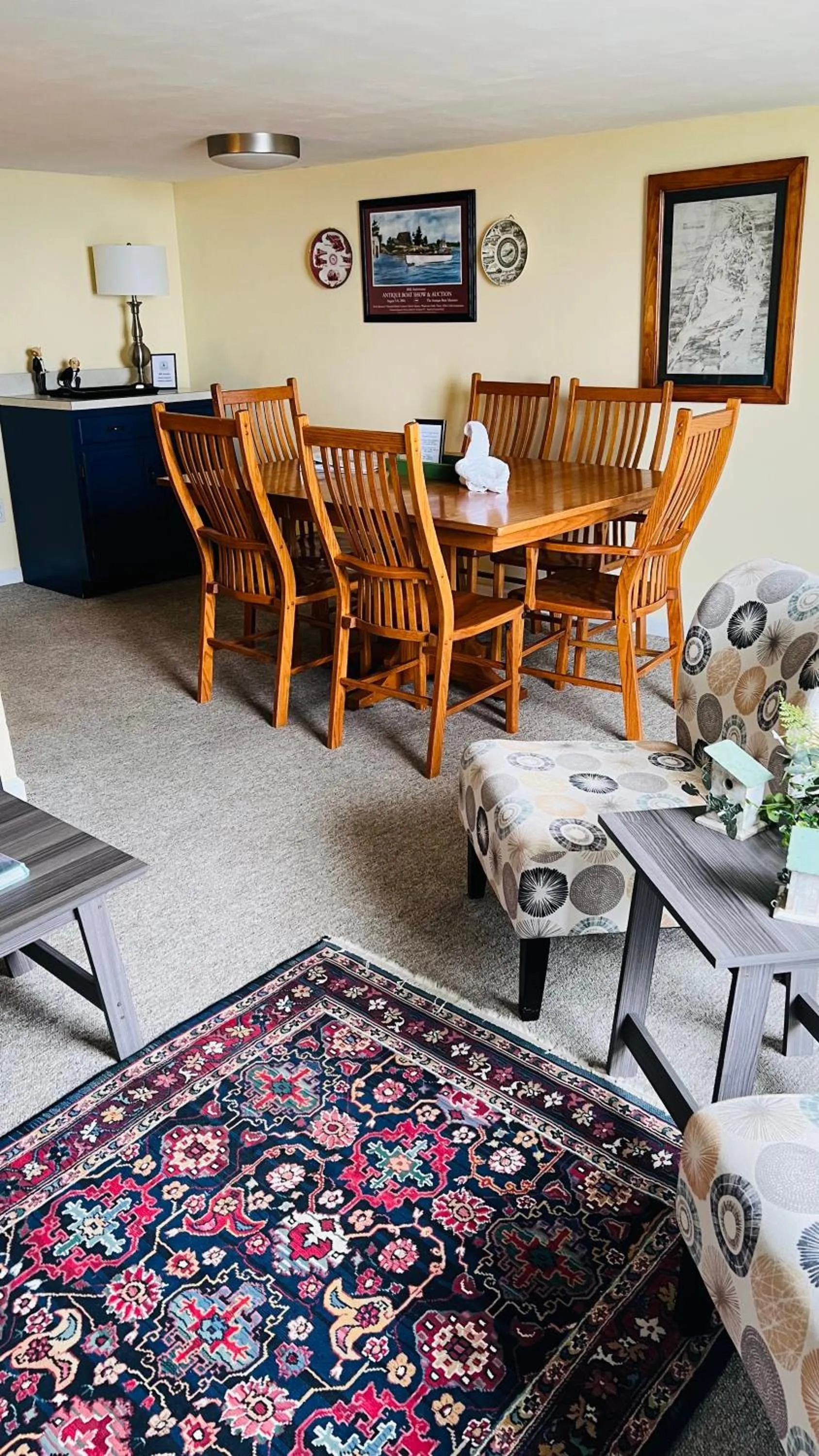 Chateau Country Inn and Captain's Cottage