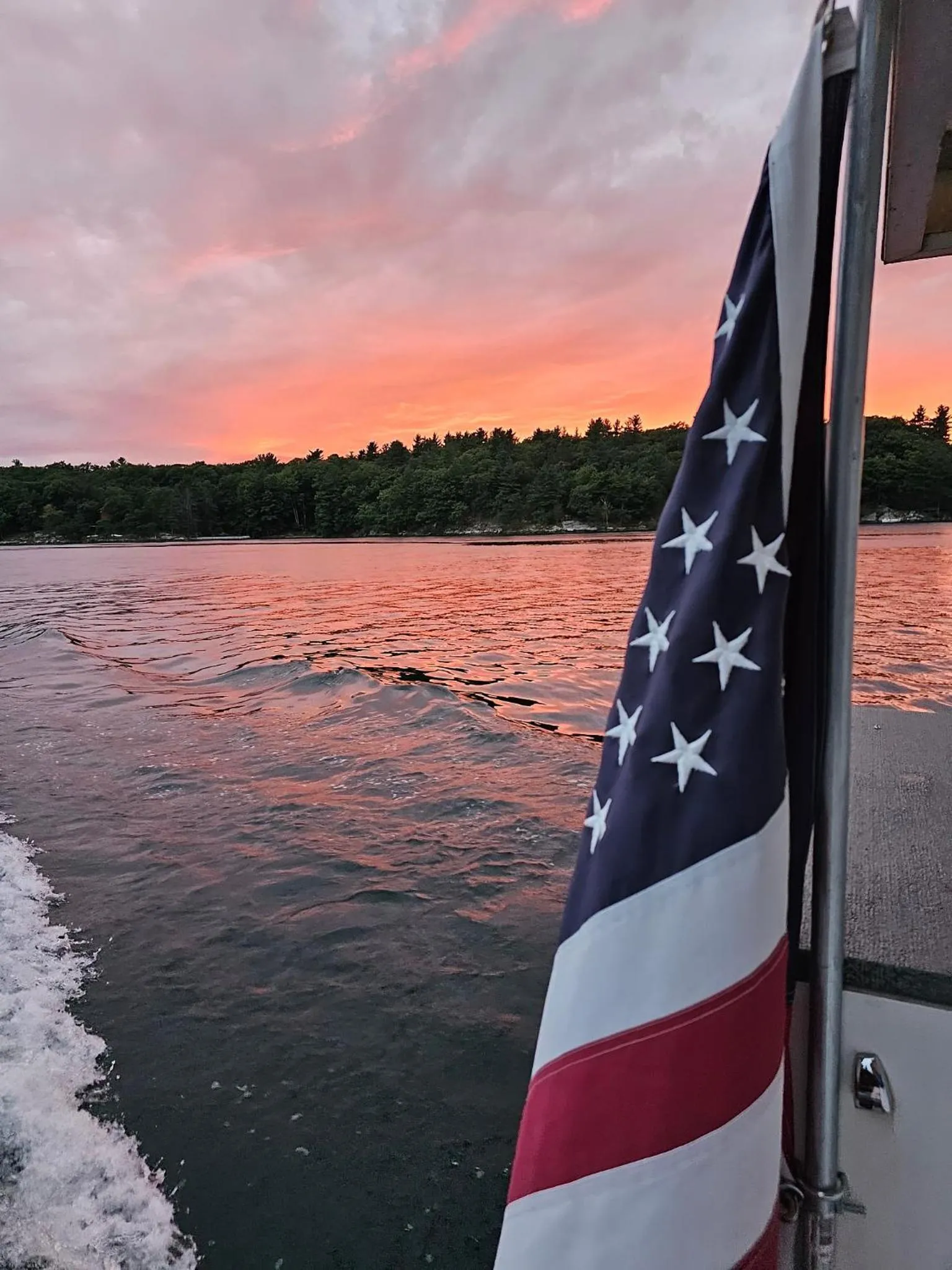 River view in Chateau Country Inn and Captain's Cottage