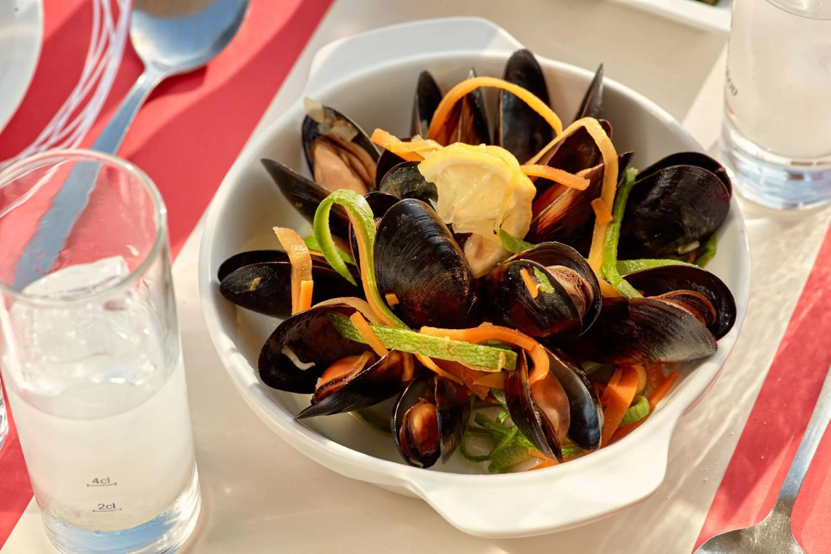 Restaurant/places to eat in Leda Village Resort