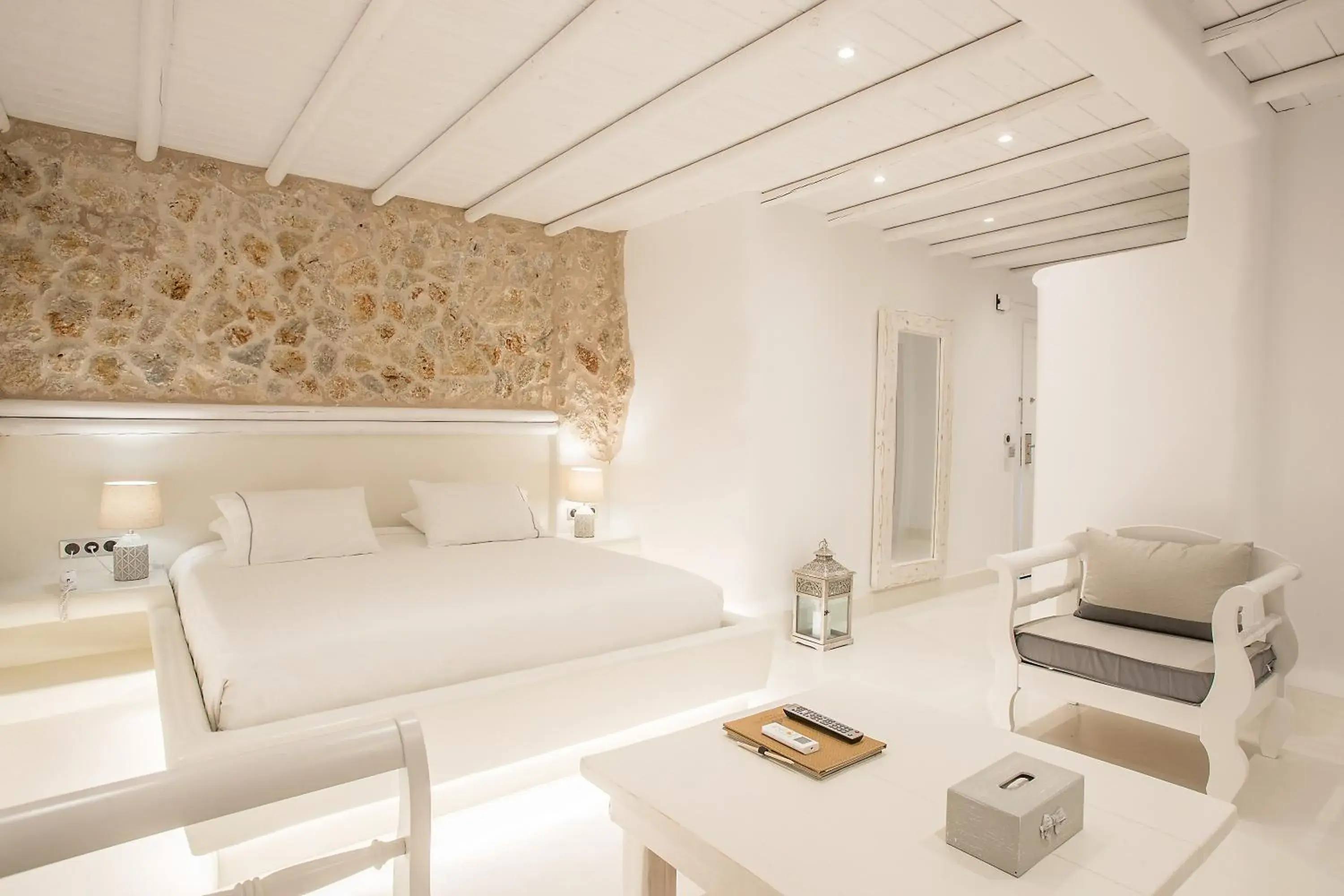 Suite with Spa Bath in Paros Palace - Adults Only Suite with Spa Bath in Paros Palace - Adults Only