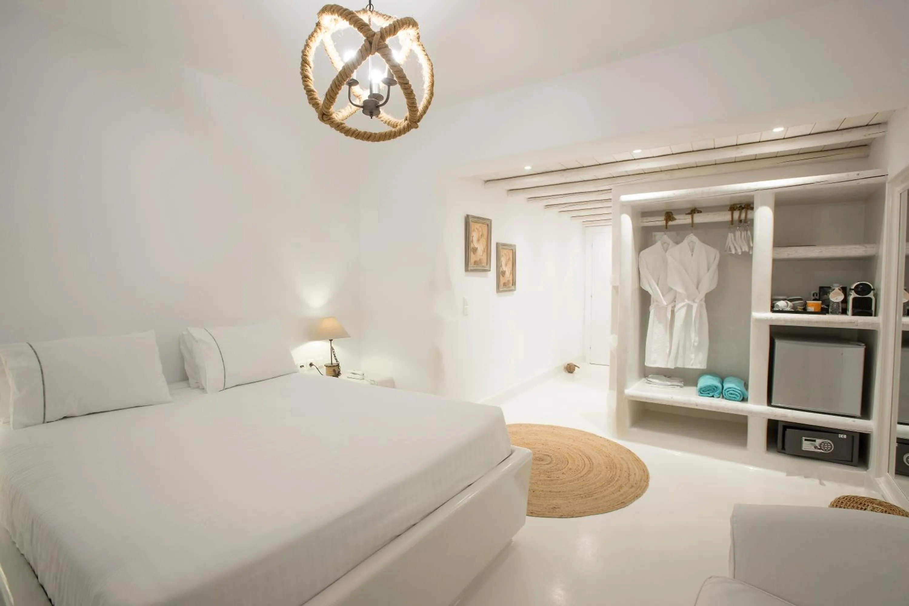Coffee/tea facilities, Bed in Paros Palace - Adults Only