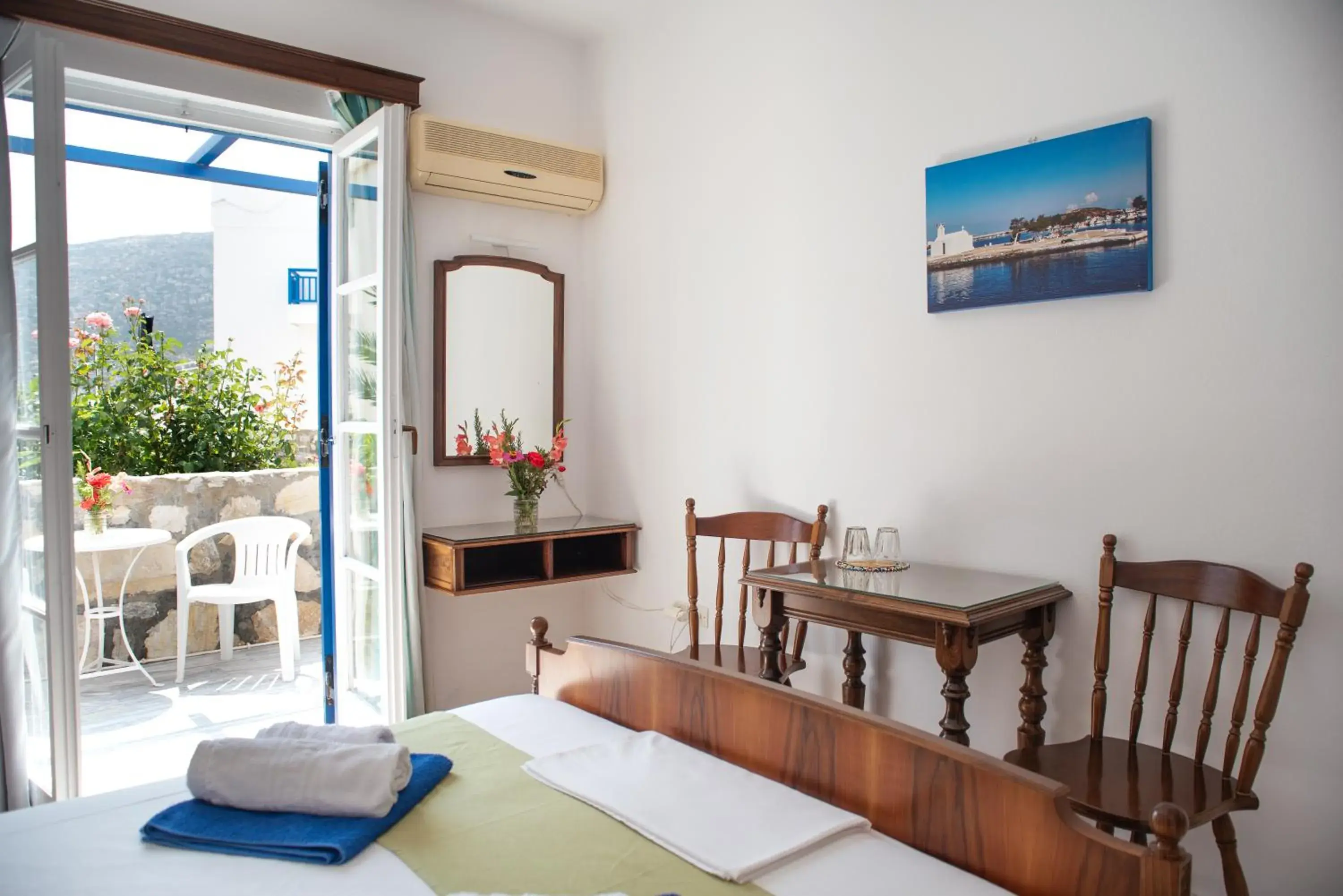 Double or Twin Room with Garden View - single occupancy in Adonis Hotel Naxos Double or Twin Room with Garden View - single occupancy in Adonis Hotel Naxos