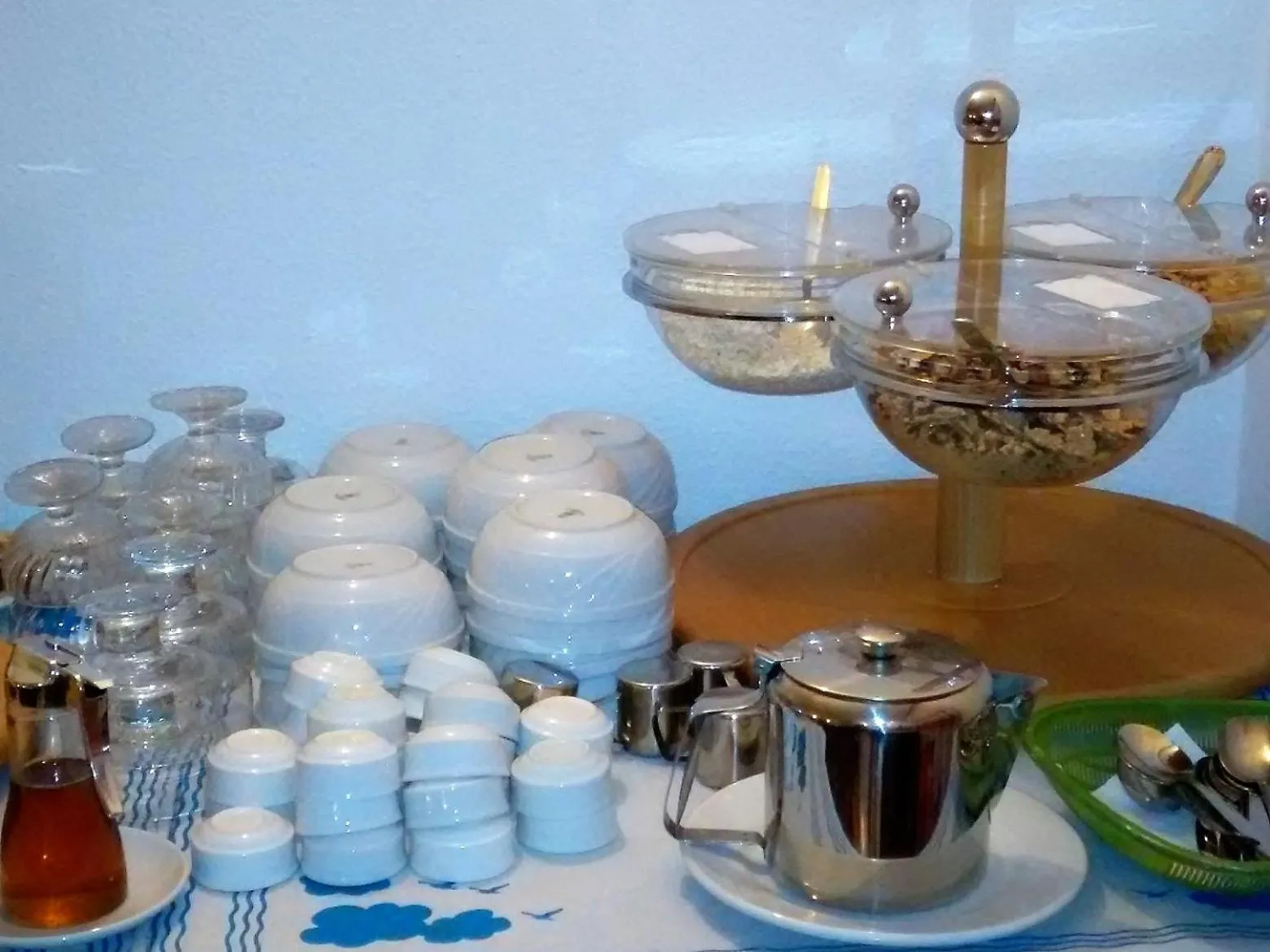 Food and drinks in Adonis Hotel Naxos