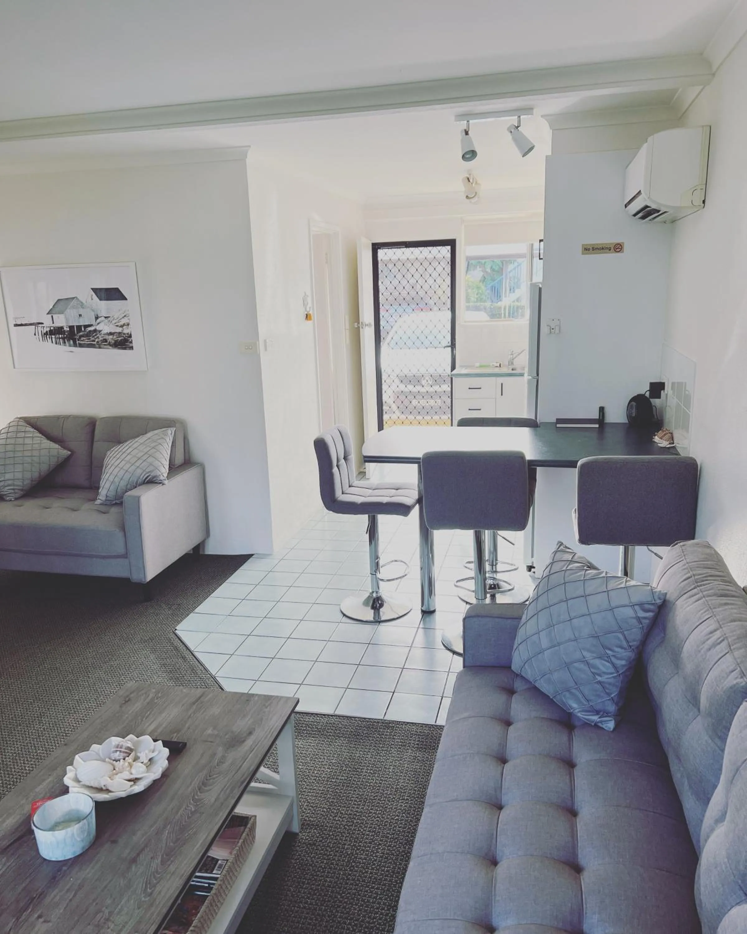 Nautilus Hamptons Style Luxury Beach Apartment Merimbula