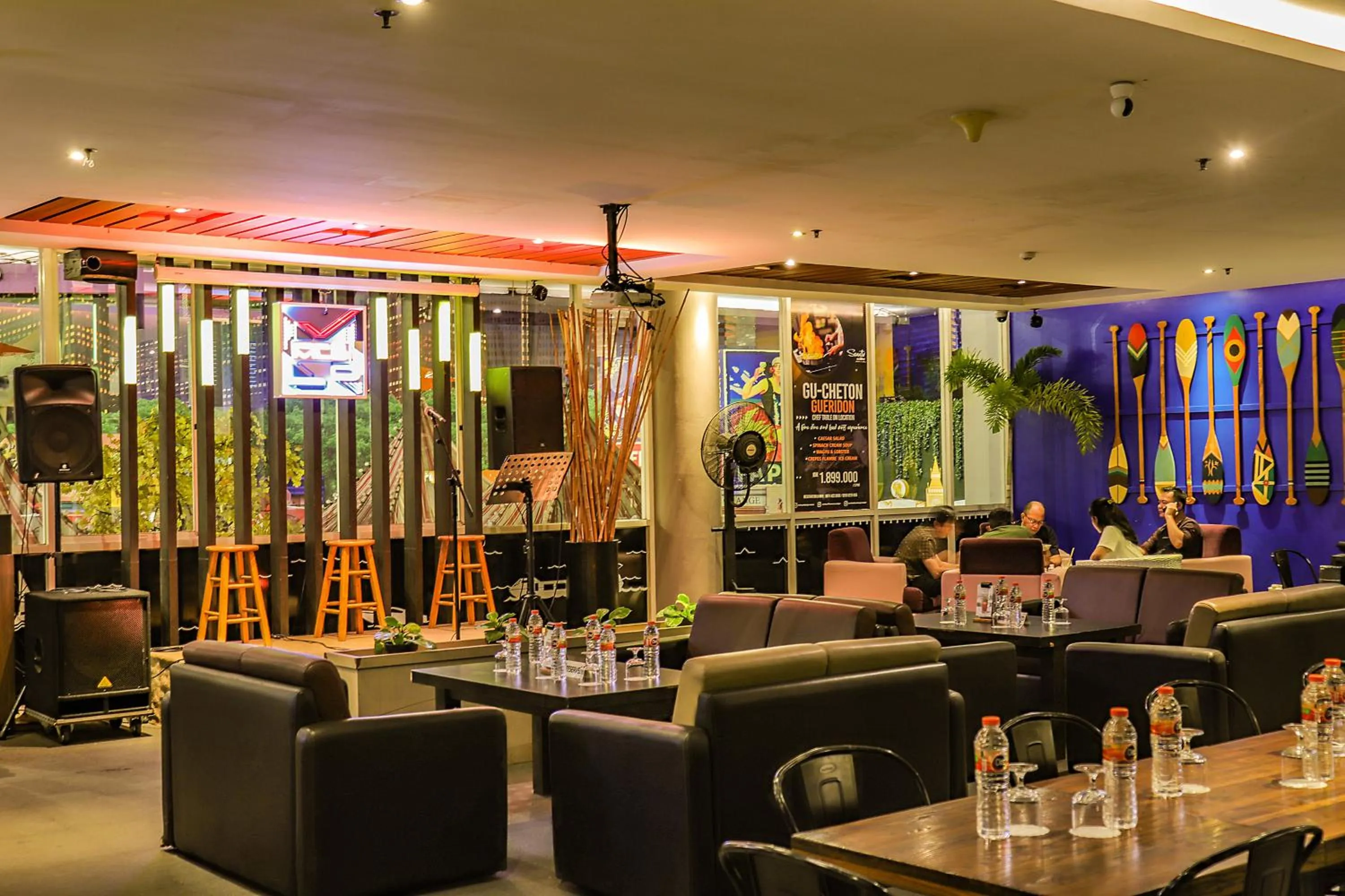 Restaurant/places to eat in FUGO Hotel Banjarmasin