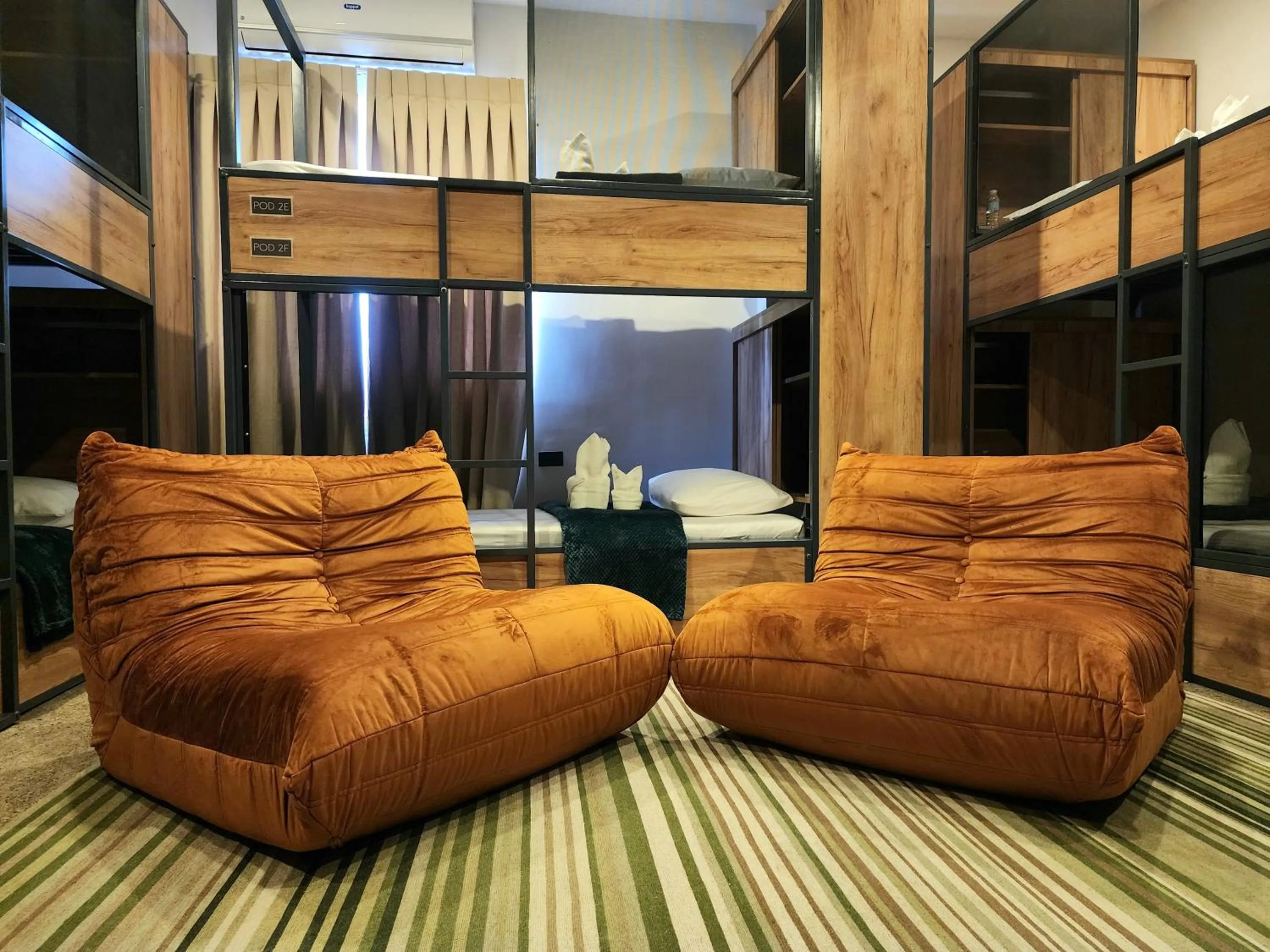 Bed in Prince Express Inn