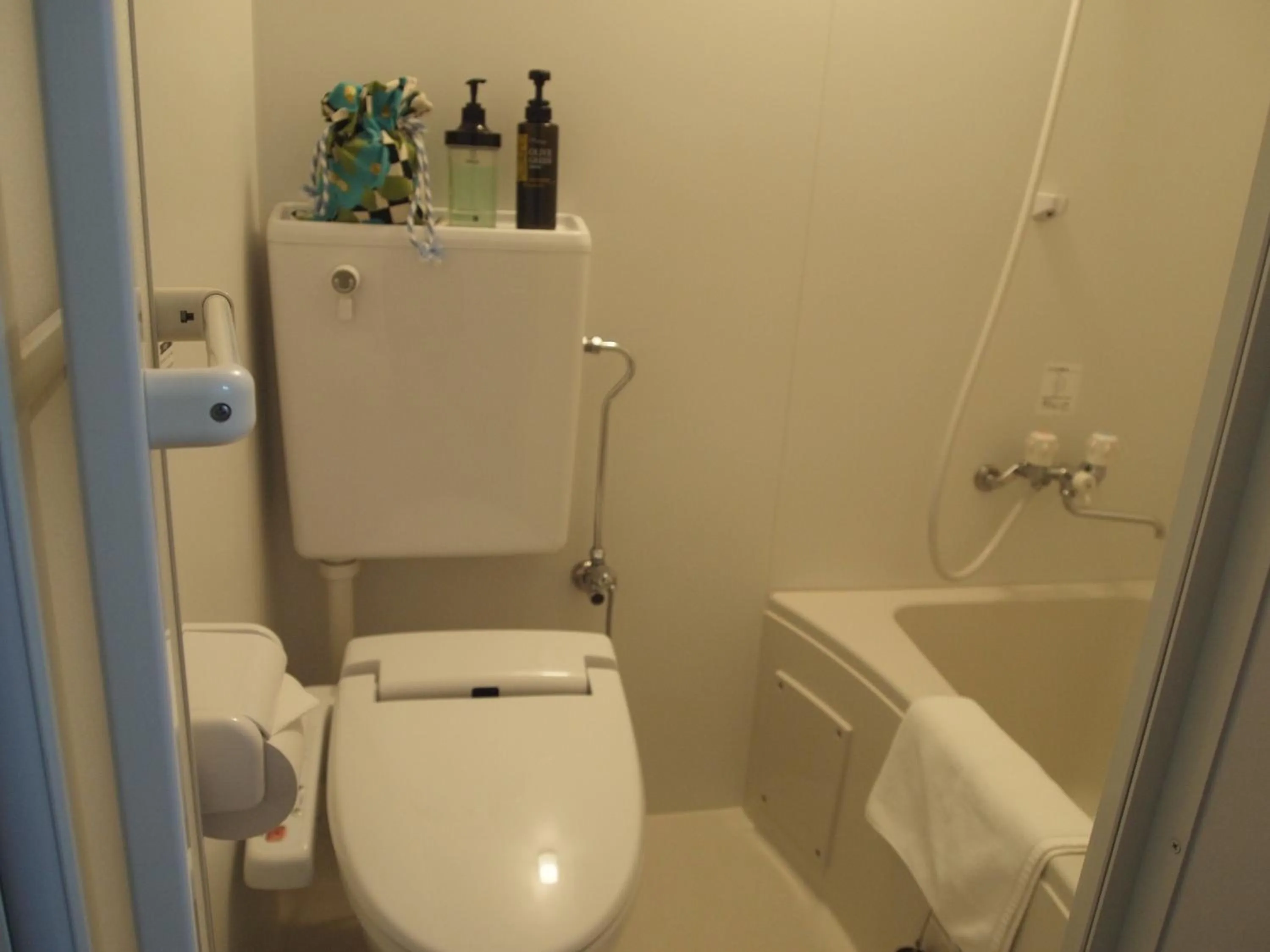 Photo of the whole room in Senkei Plaza