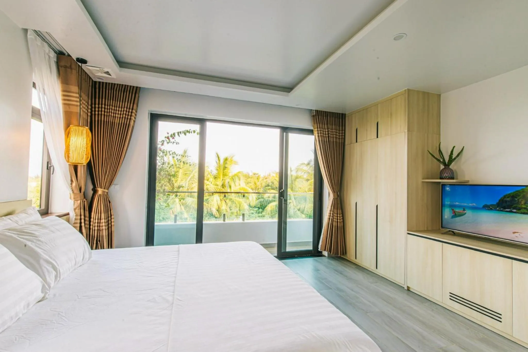 Bedroom, Bed in Villa FLC Sầm Sơn , Căn Vip FLC