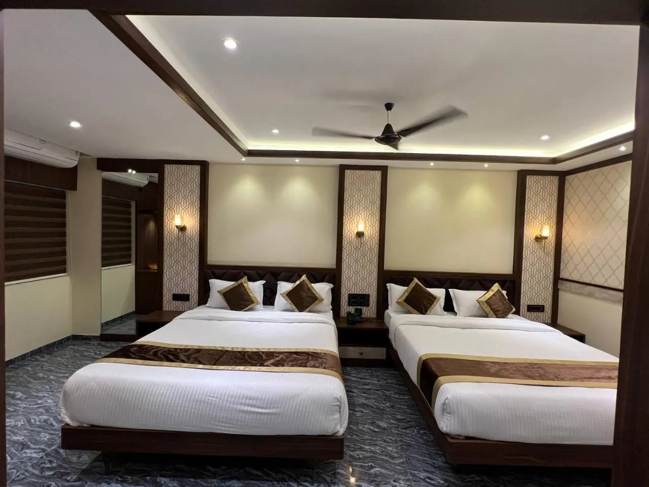 Bed in Hotel Mangalore Stay INN