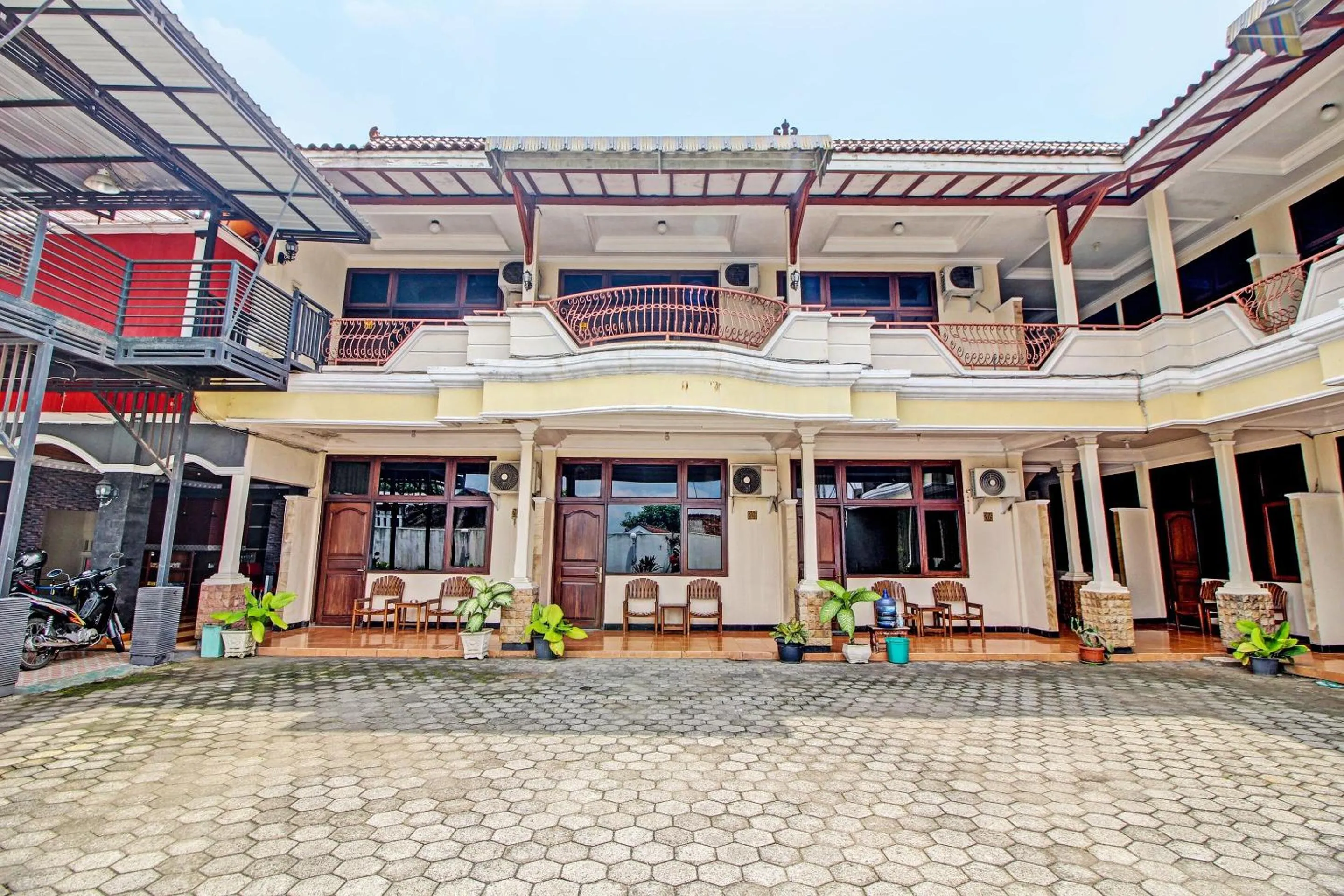 Facade/entrance in Collection O 92242 Hotel Tanjung Emas