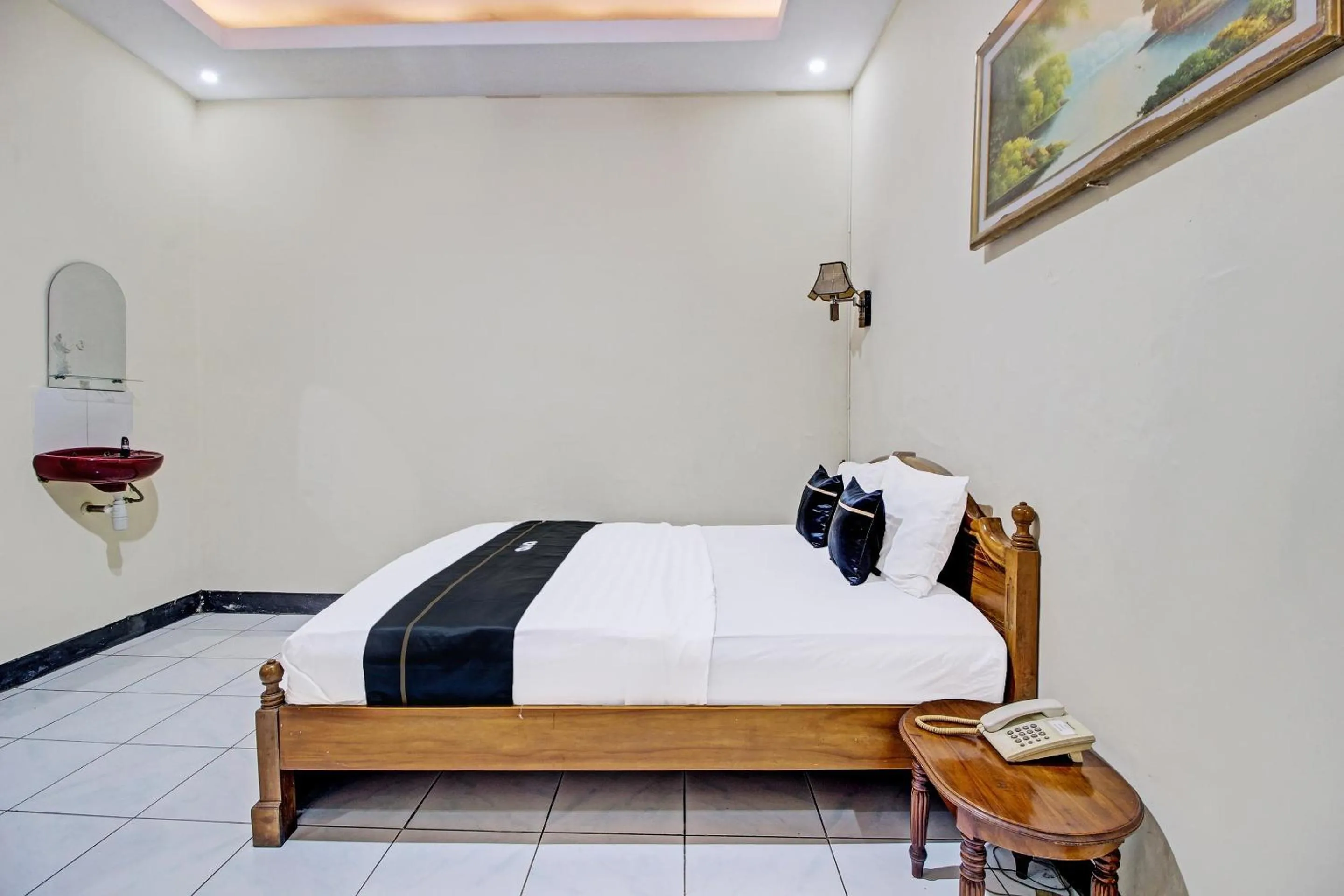 Bedroom, Bed in Collection O 92242 Hotel Tanjung Emas