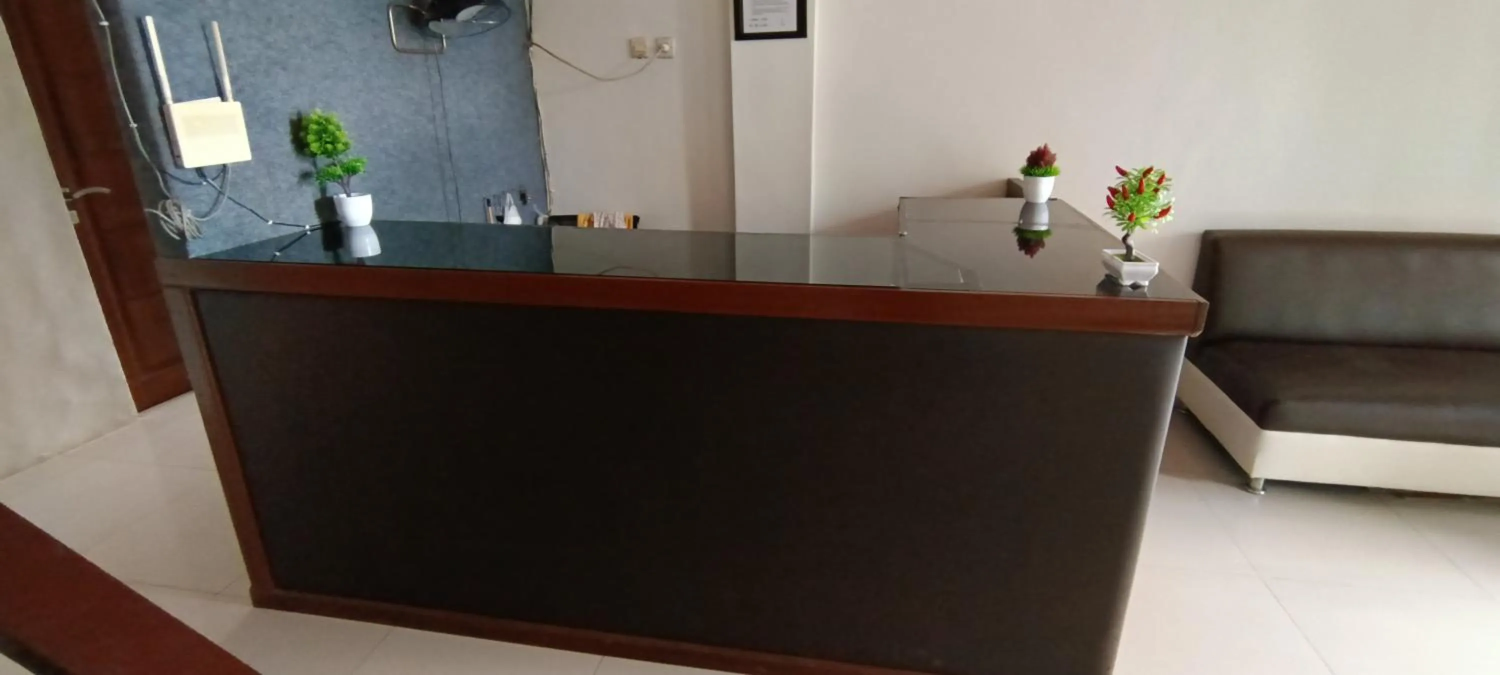 Lobby or reception in Hotel O Fanilly Guest House MarabahanNearJembatan Rumpiang