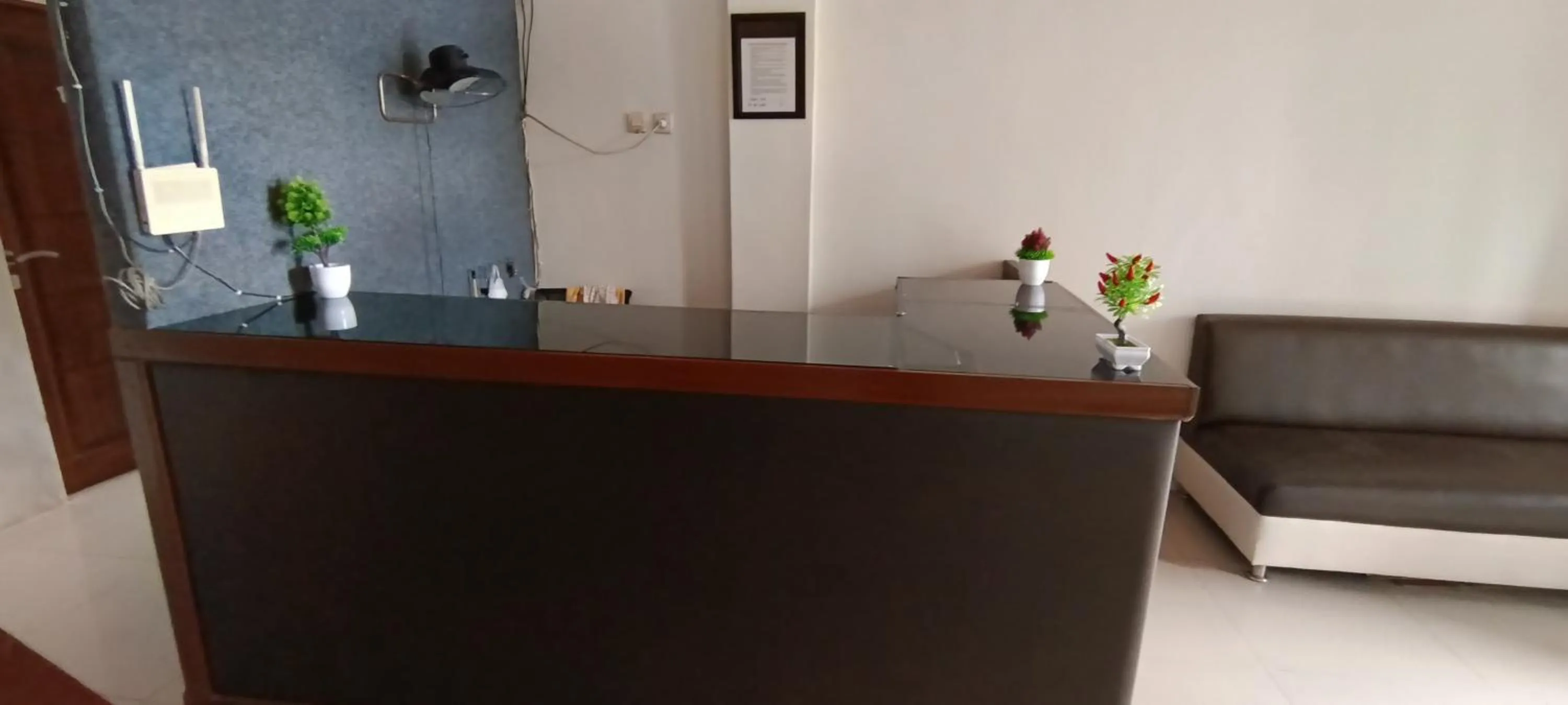 Lobby or reception in Hotel O Fanilly Guest House MarabahanNearJembatan Rumpiang