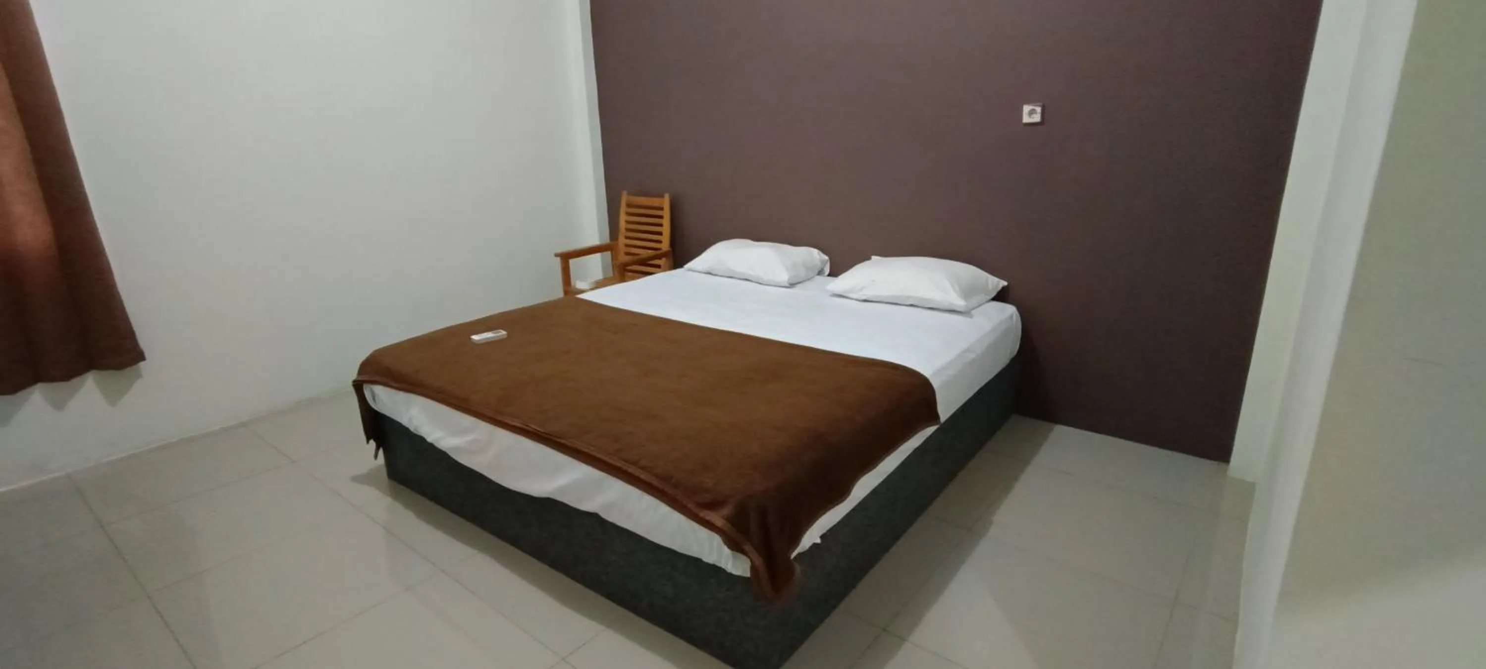Bedroom, Bed in Hotel O Fanilly Guest House MarabahanNearJembatan Rumpiang