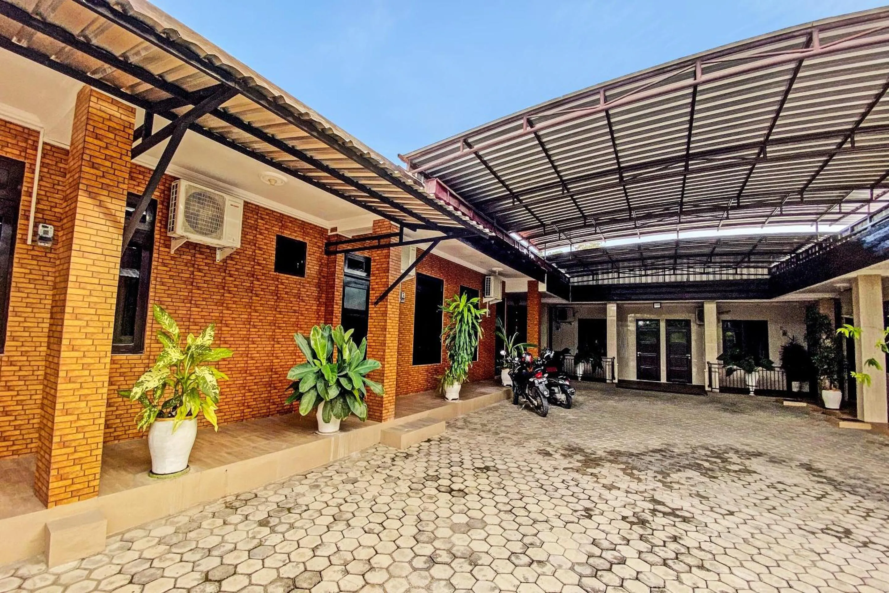 Lobby or reception in Hotel O Mariko's House