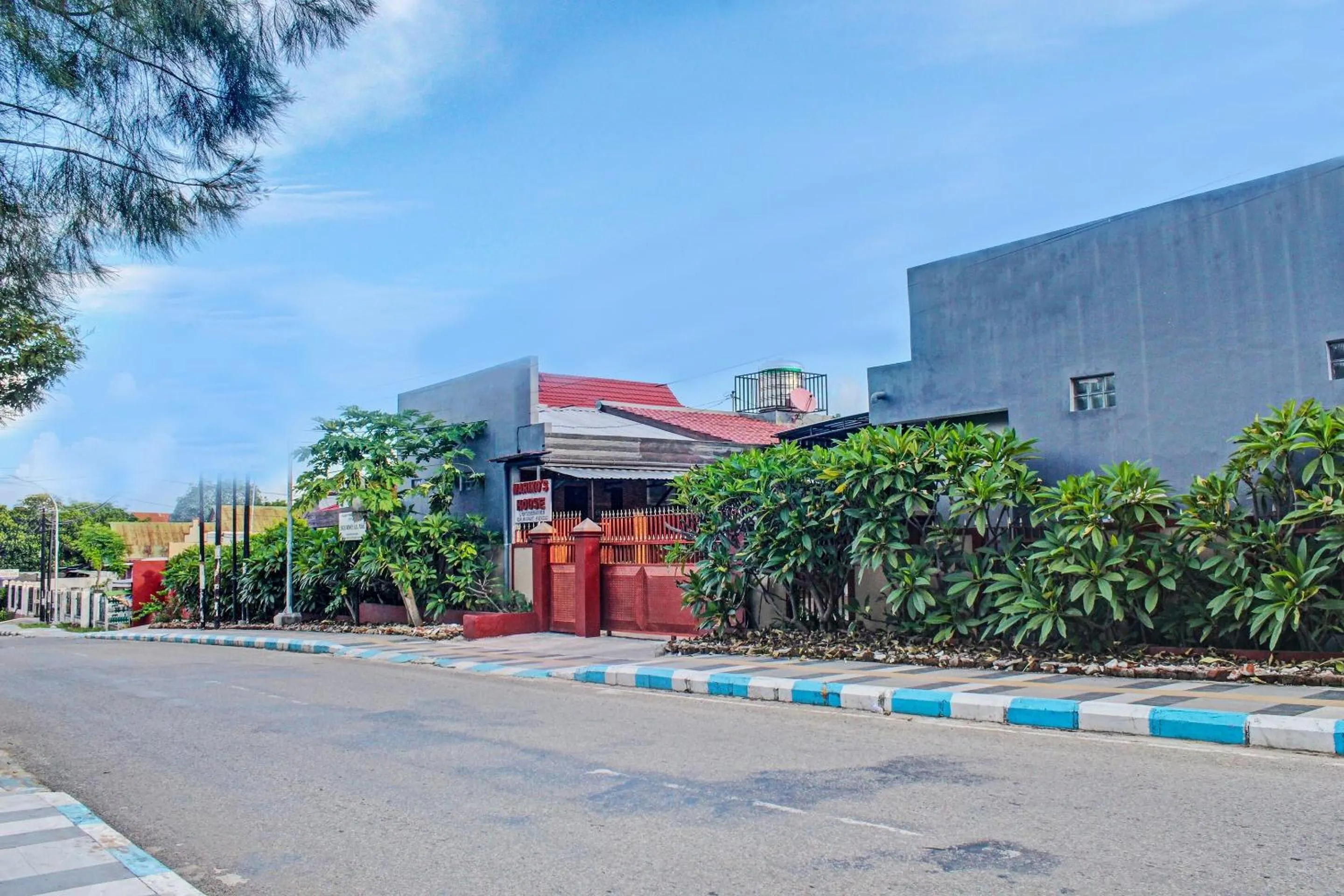 Facade/entrance in Hotel O Mariko's House