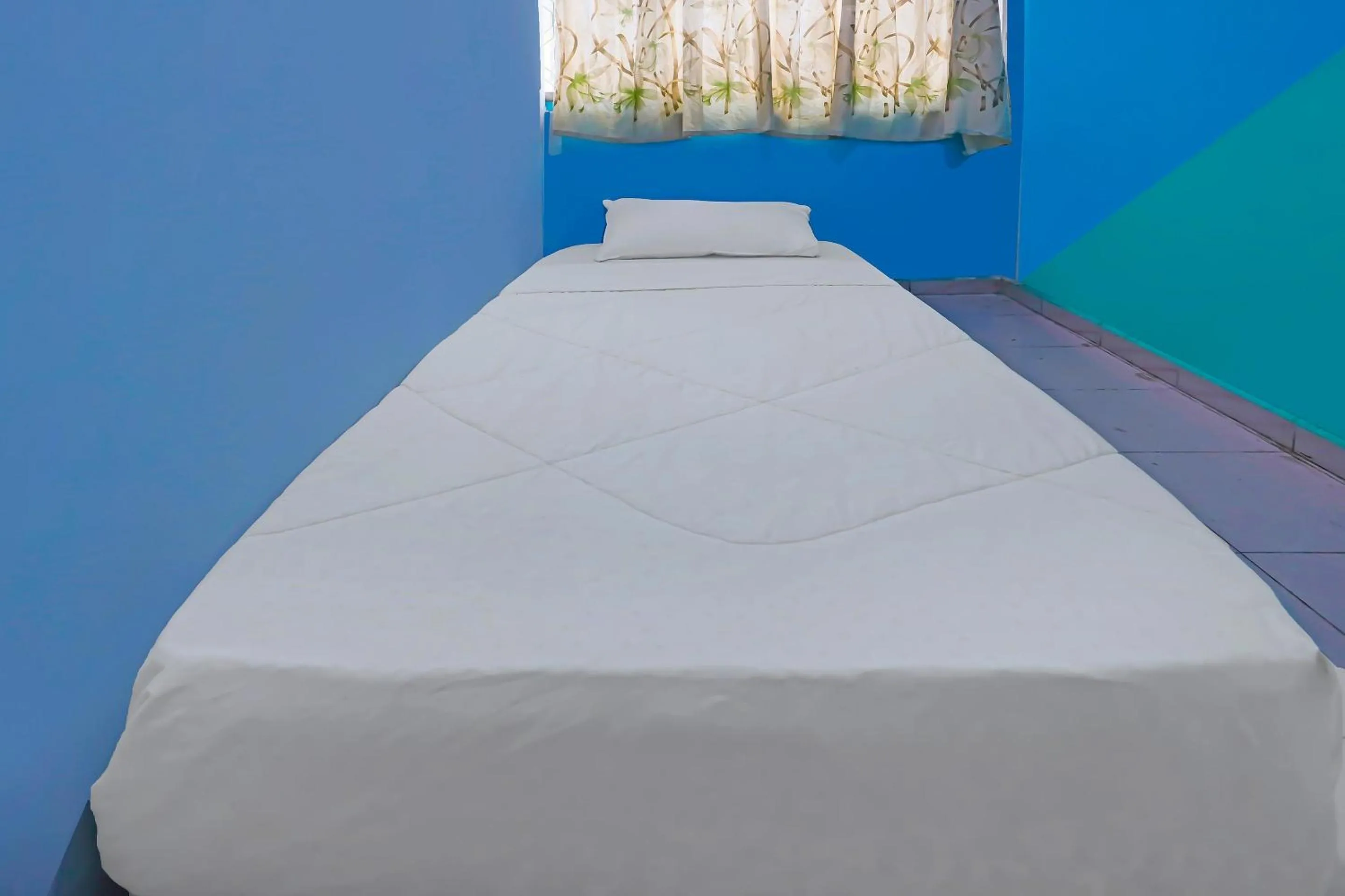 Bedroom, Bed in Hotel O Kurnia ShangrilaNearNagoya Hill Shopping Mall