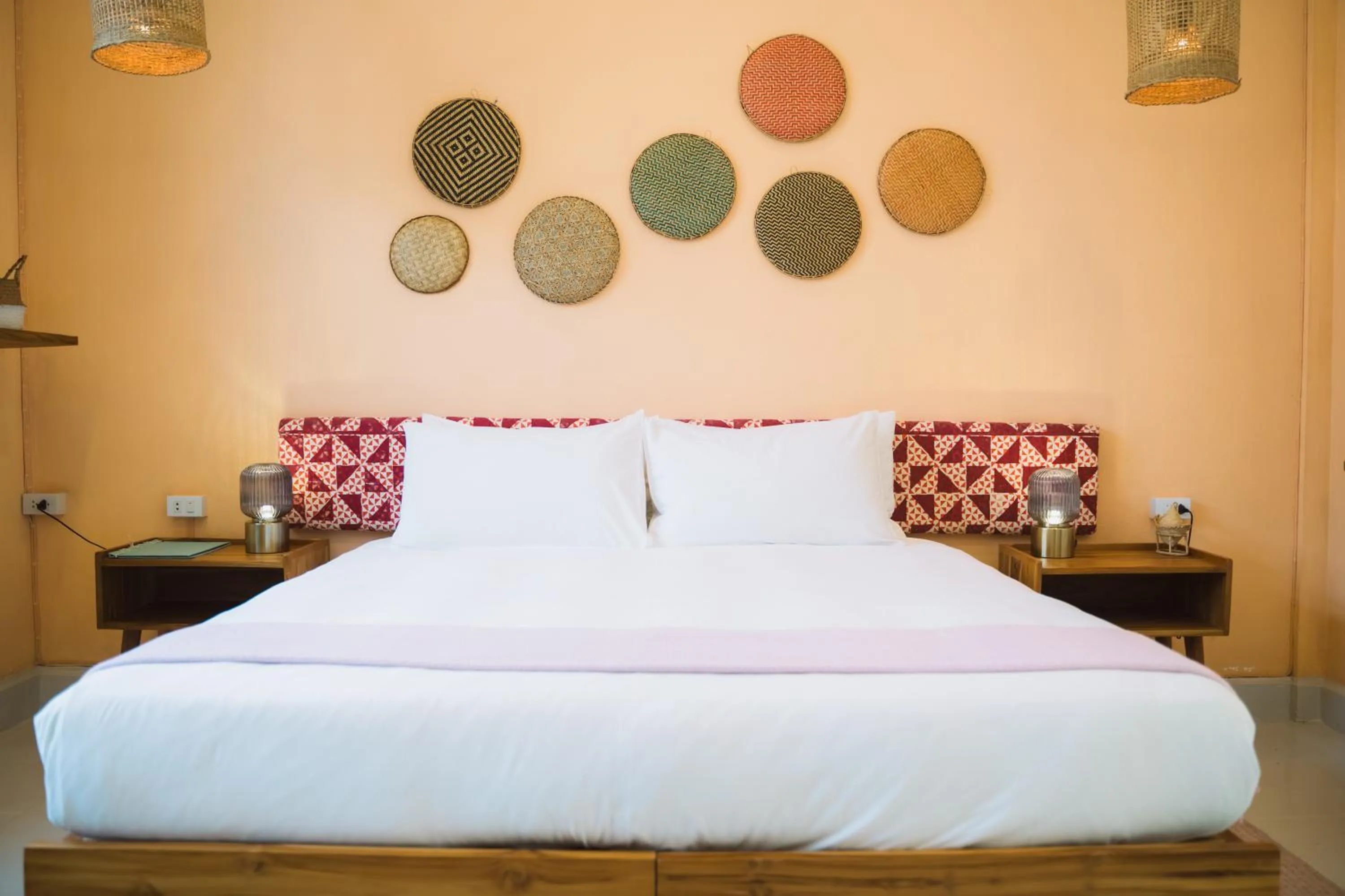 Photo of the whole room, Bed in Baan Pila