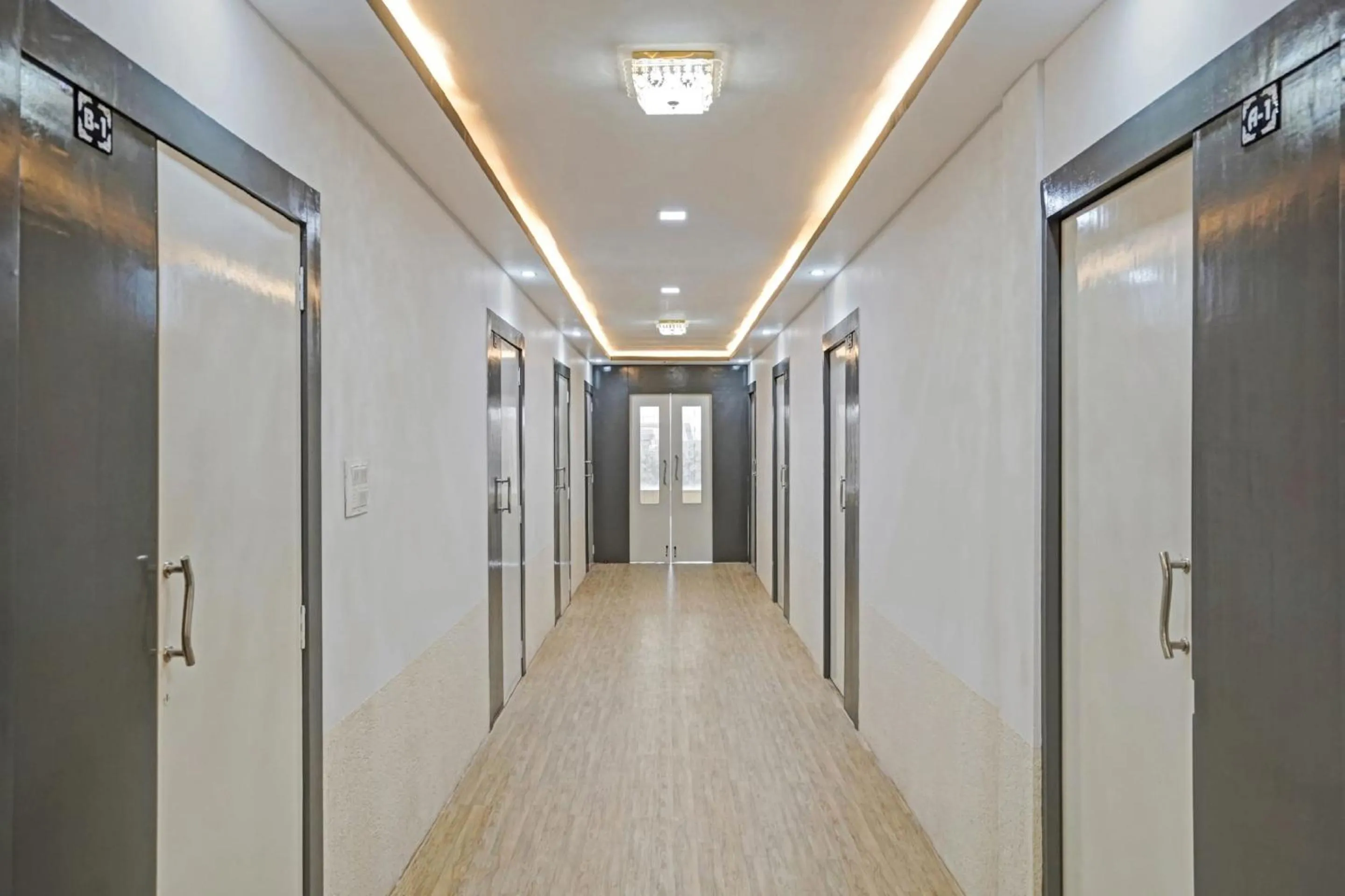 Lobby or reception in Hotel O Mr Crown Inn To Inn