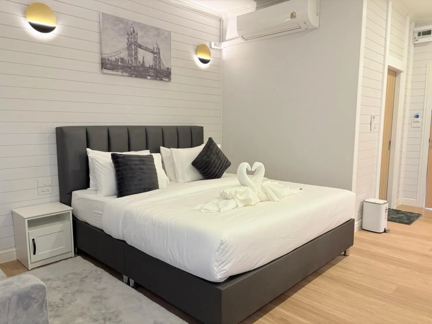 Bedroom, Bed in IP PLUS BEACH RESORT Koh Larn