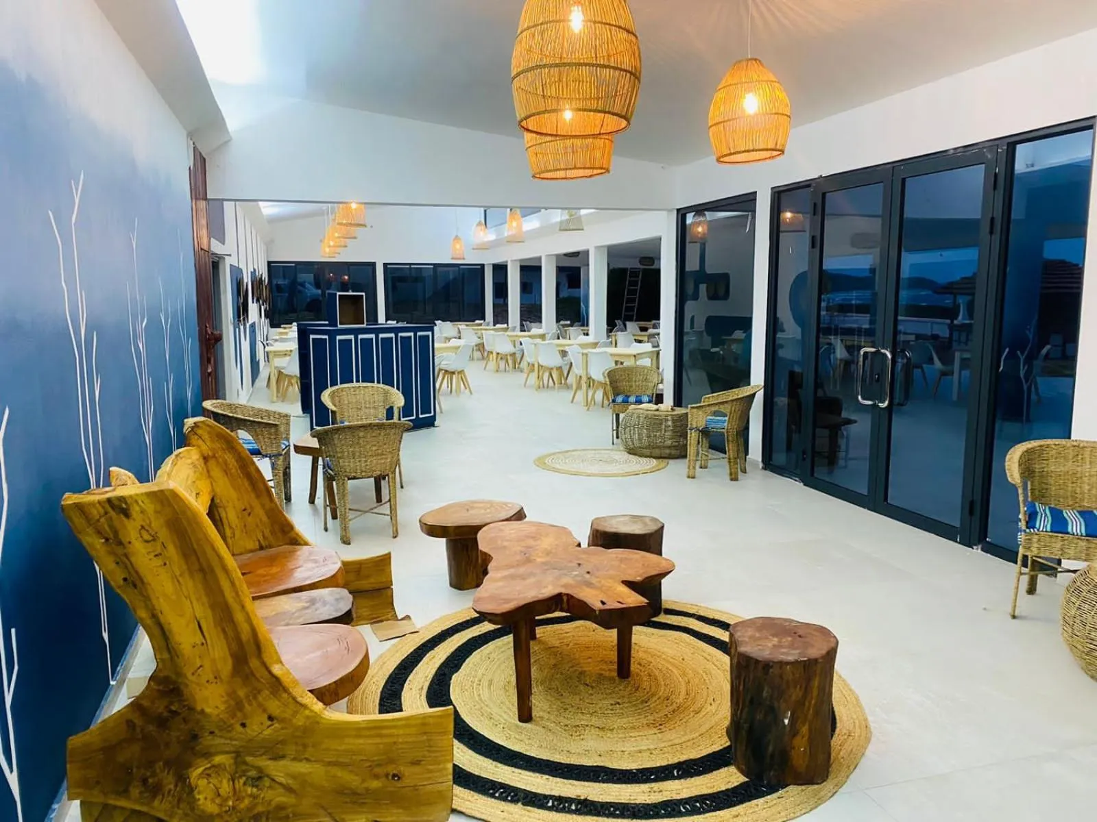 Restaurant/places to eat in Ponta Mar Resort