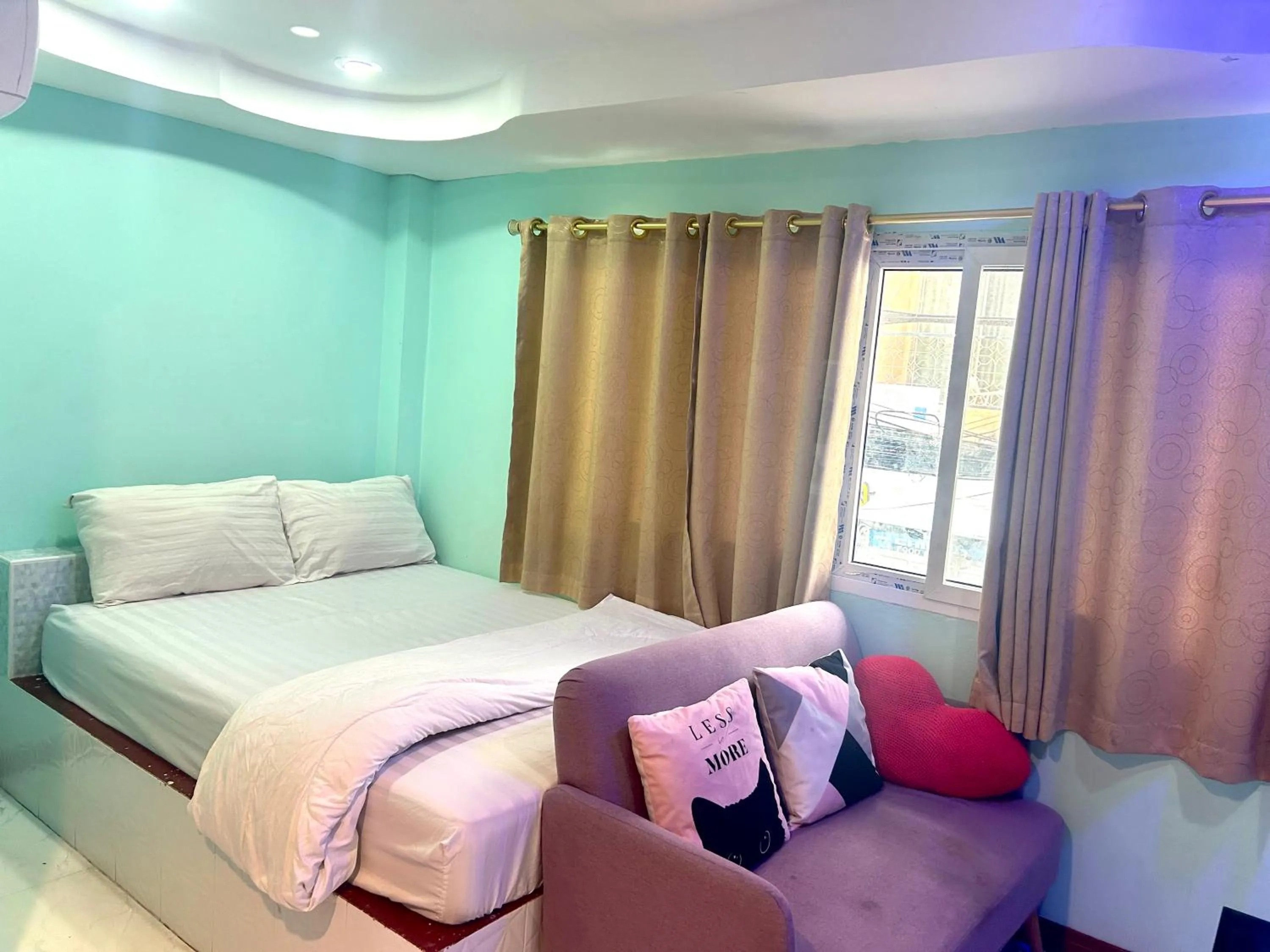 Bed in Bankhunchang Ramkhamhaeng hotel