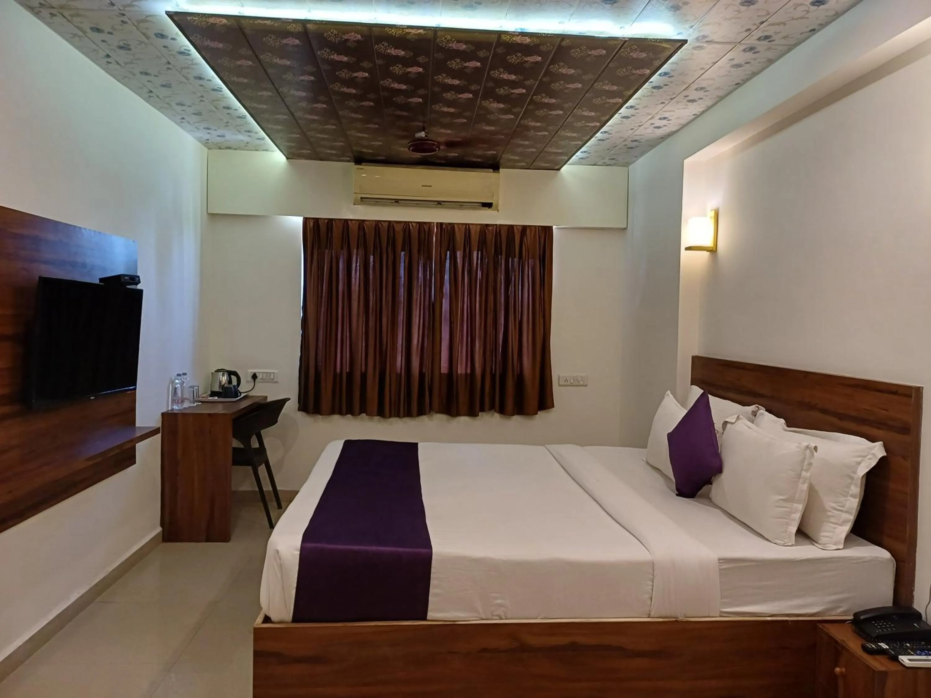 Bed in VITS Daman Devka Beach