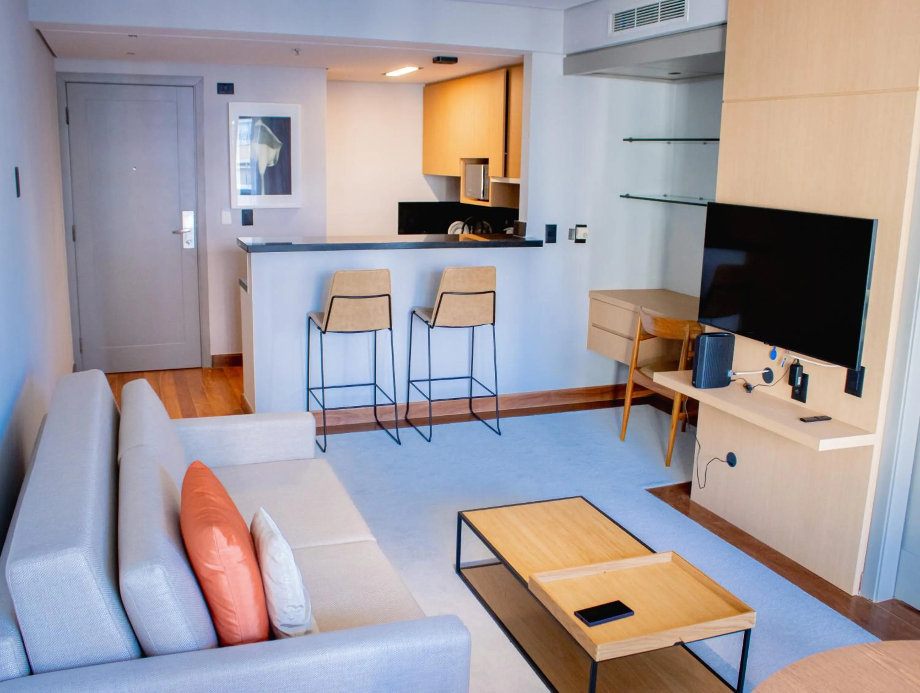 Kitchen or kitchenette in Roomo Transamerica SP GeorgeV Itaim Bibi