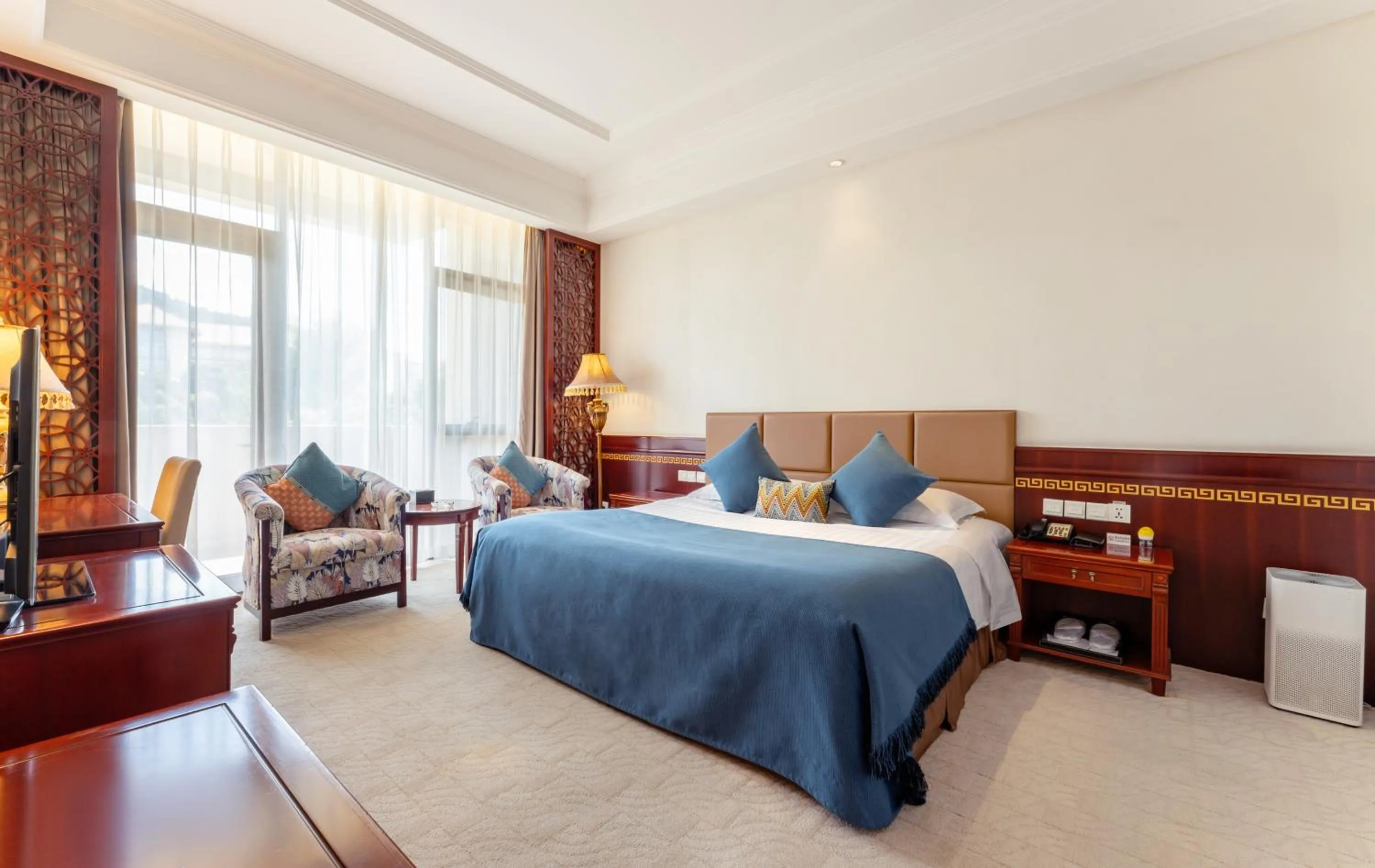 Bed in HeBei Cuipingshan Guest House