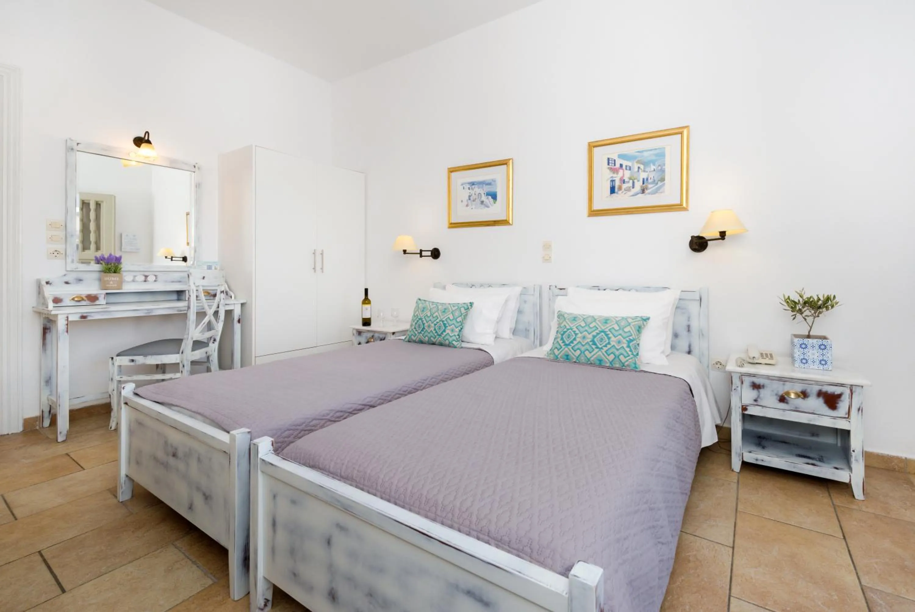 Bed in Hotel Mathios