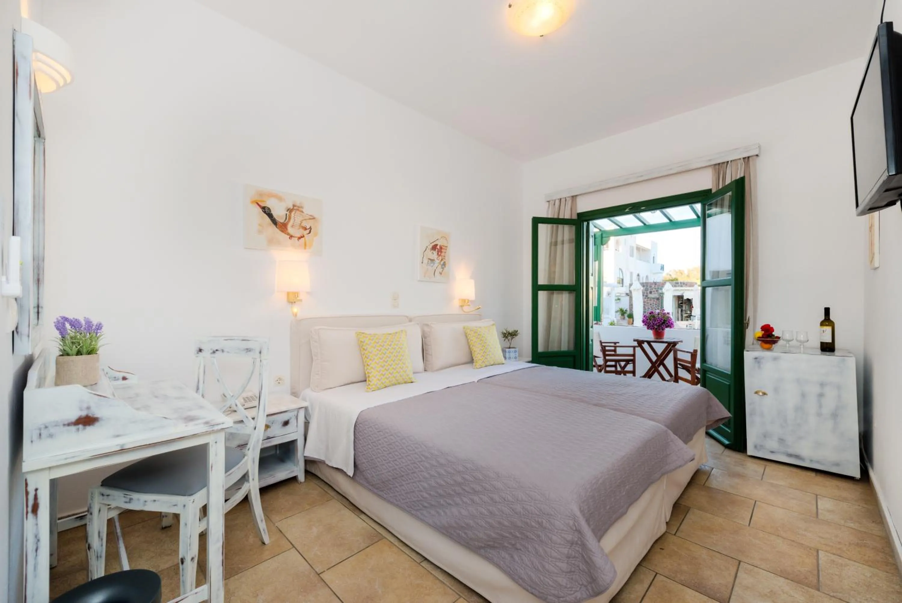 Bedroom, Bed in Hotel Mathios