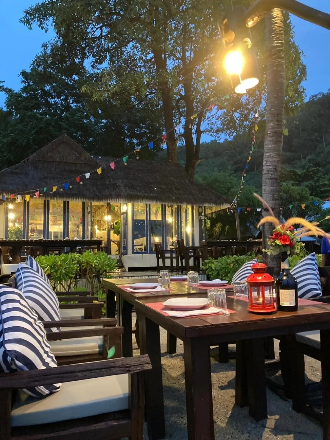 Restaurant/places to eat in Baan Thong Ching Resort