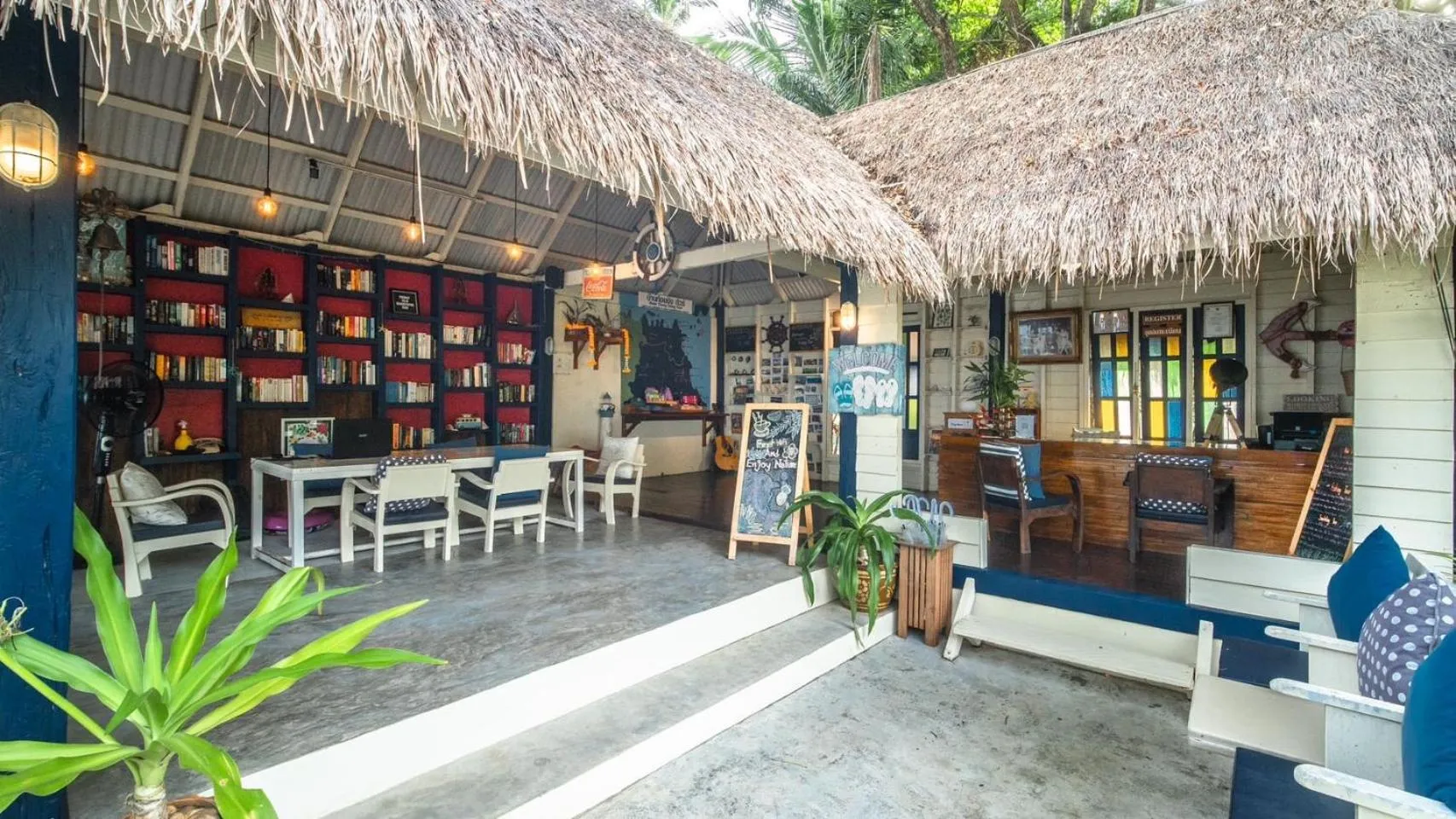 Restaurant/places to eat in Baan Thong Ching Resort