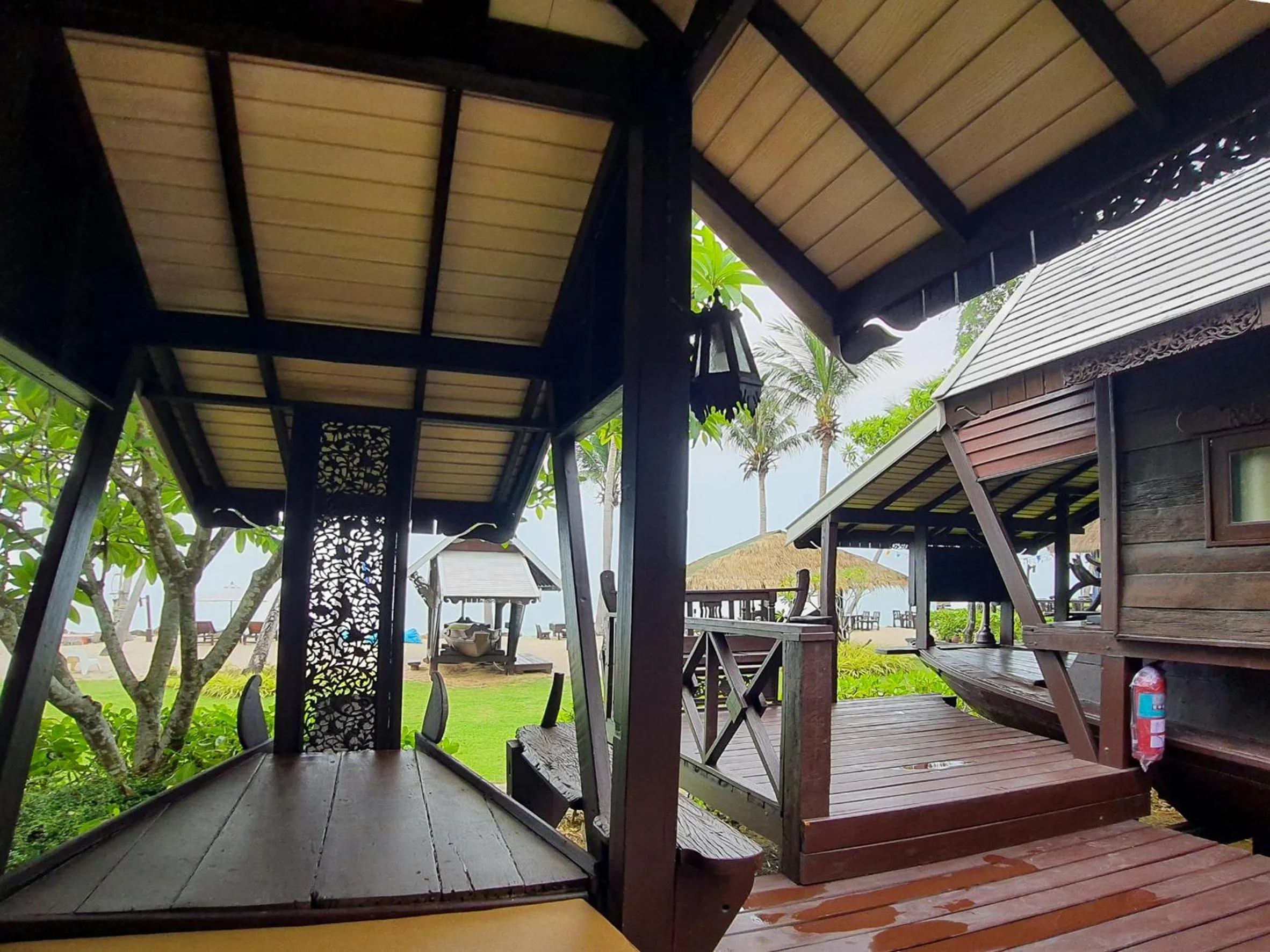 Garden in Baan Thong Ching Resort