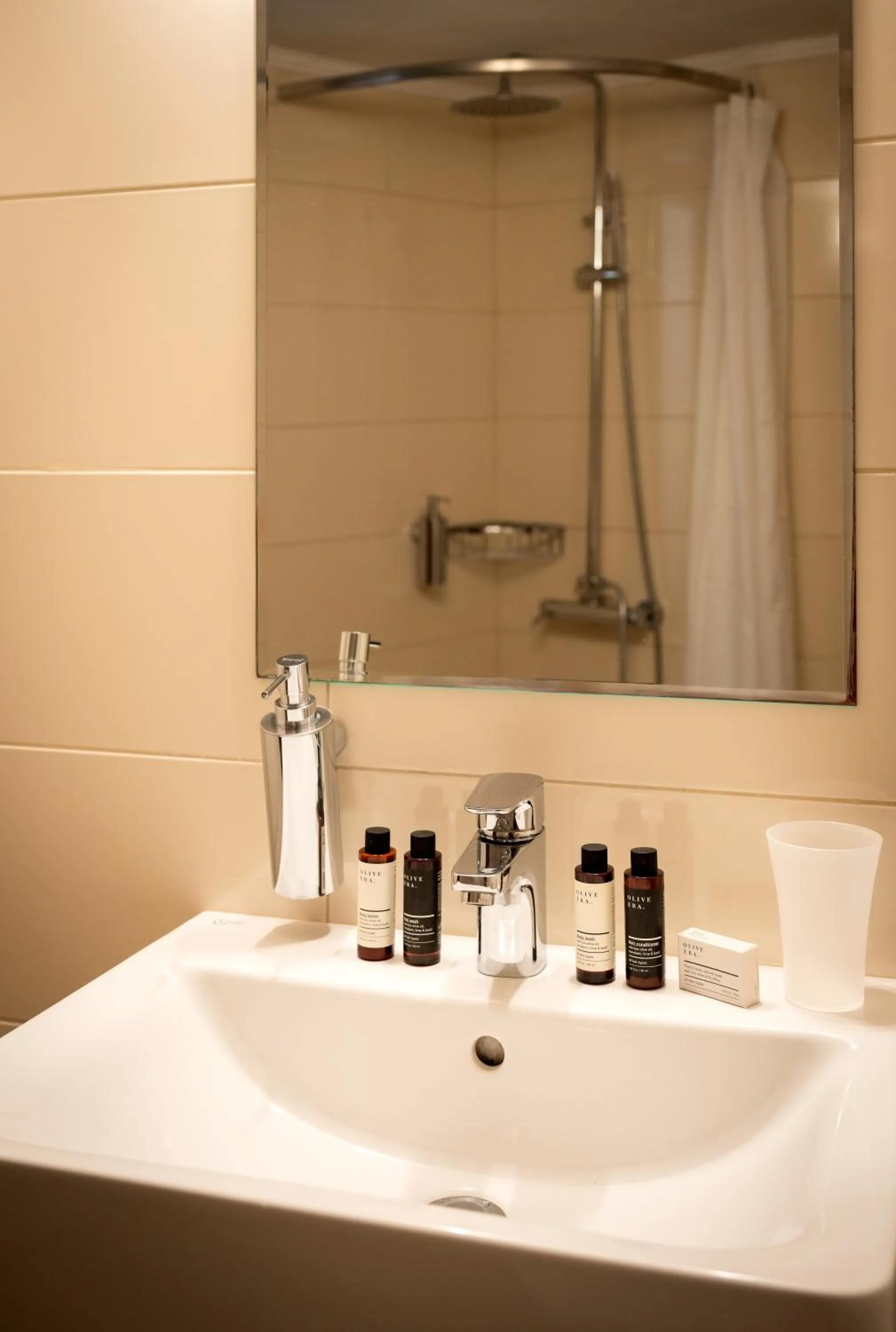 Bathroom in Canvas by Mitsis Alexander the Great